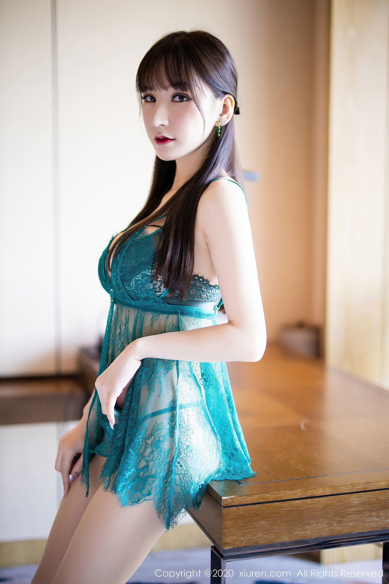 XiuRen] No.2423 Zhou Yu Xi Sandy