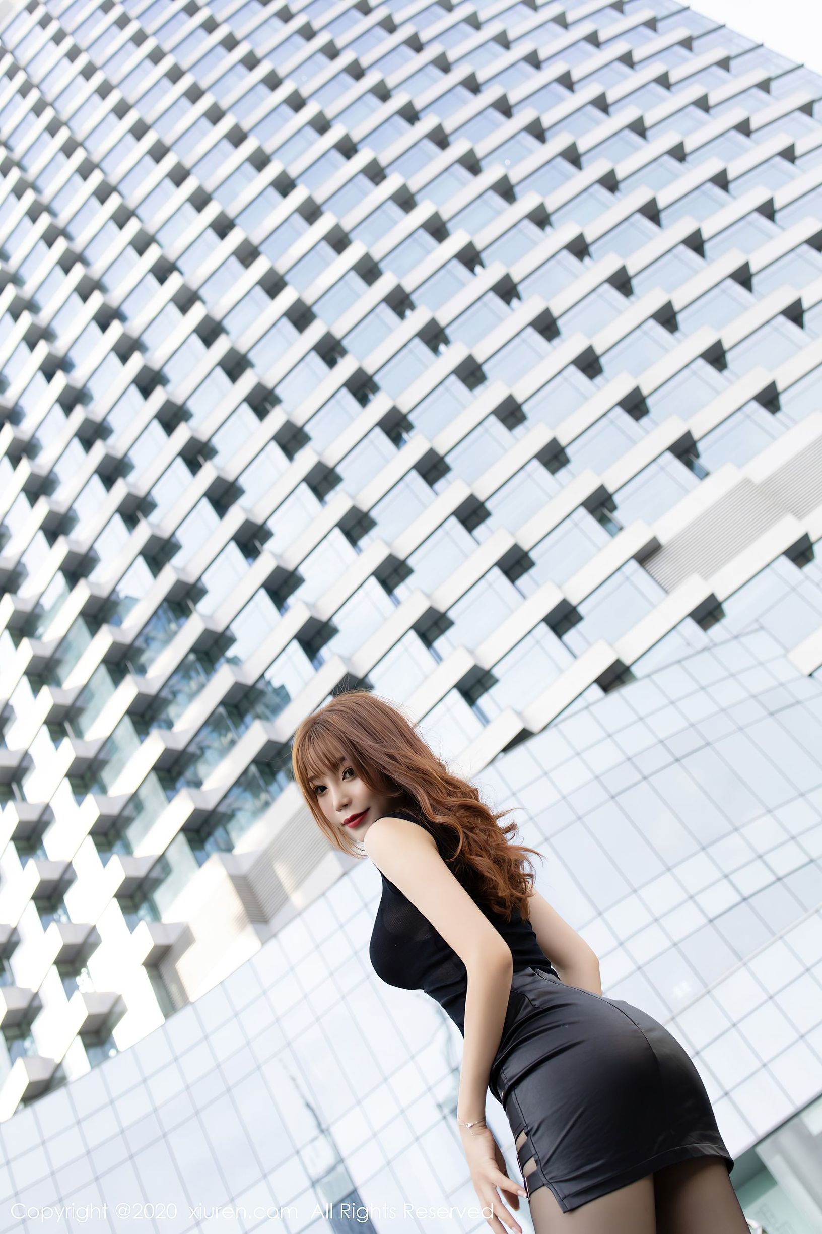 XiuRen] Số 2445 Chí Chí Booty