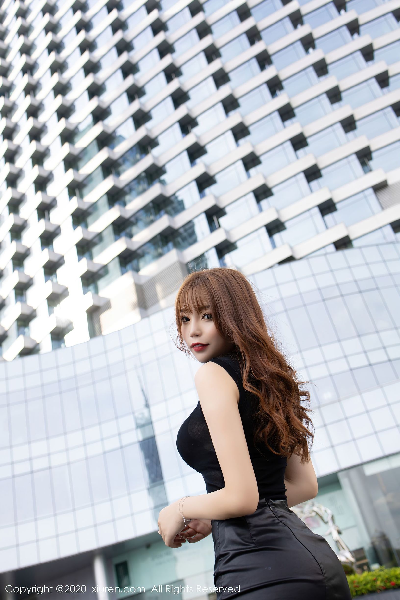 XiuRen] Số 2445 Chí Chí Booty