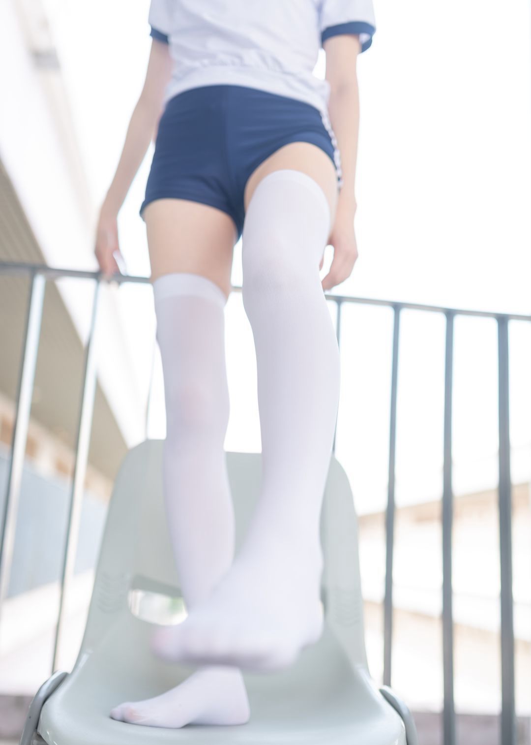 性感白絲JK美腿校服誘惑品嚐女神的嬌軀