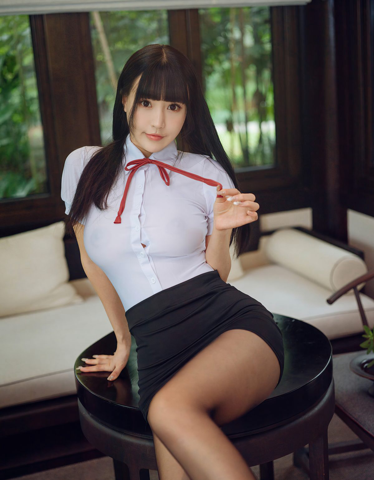 Zhu Ke'er Flower Uniform Short Skirt Seduction Black Silk Stockings Beautiful Legs Jade Buttocks 2021 HD Photo Set