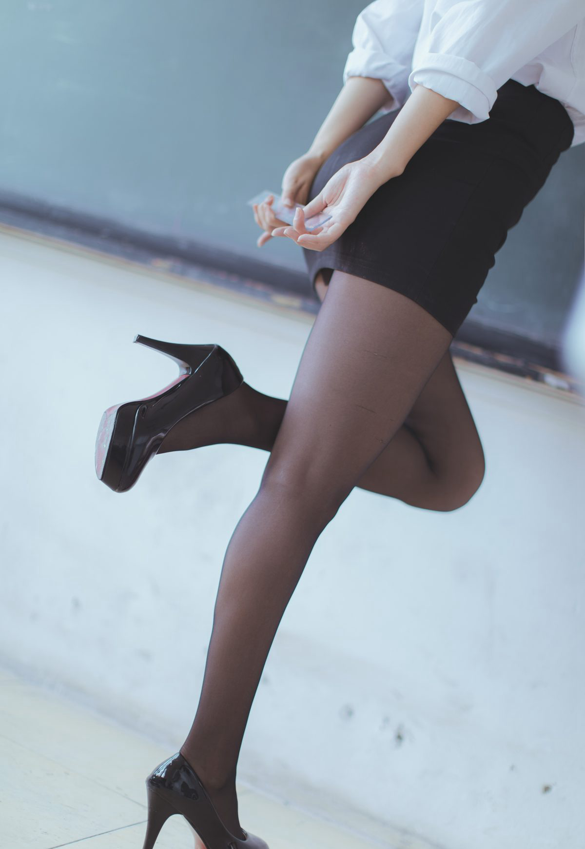 制服性感老師黑絲襪高跟黑川性感cosplay誘惑2021最新圖集