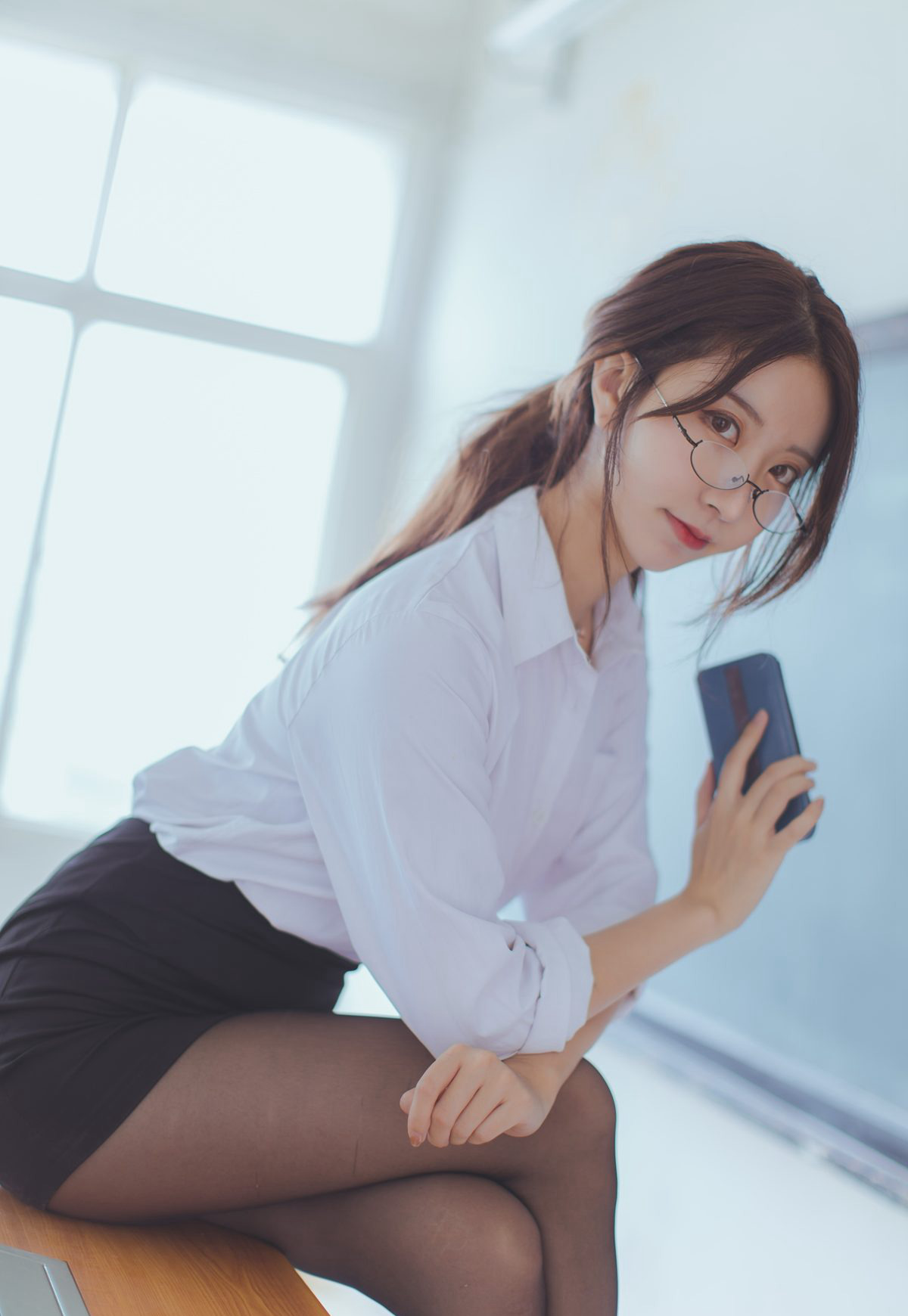 Đồng phục gợi cảm giáo viên tất đen giày cao gót Hắc Xuyên gợi cảm cosplay cám dỗ 2021 tập ảnh mới nhất