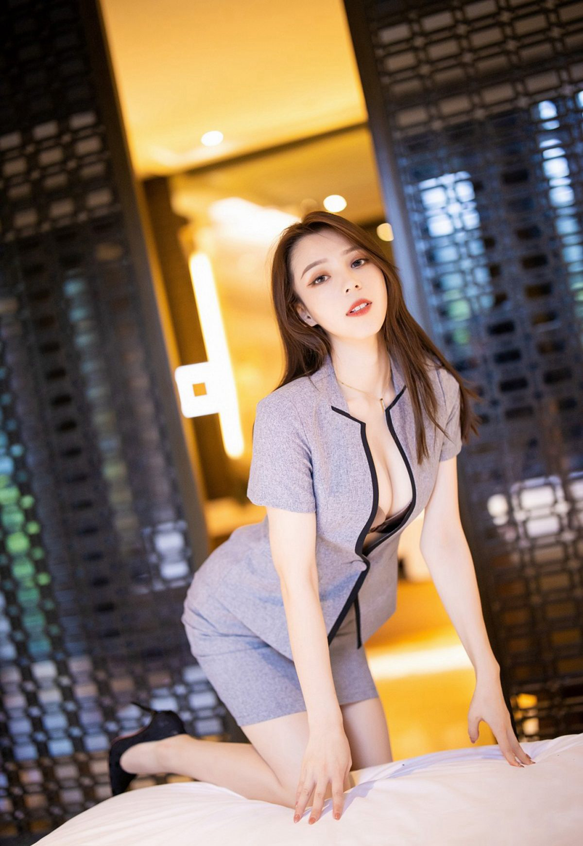 Đồng phục khách sạn quyến rũ vớ thịt chân đẹp giày cao gót 20201 Yan Mo gợi cảm ảnh nóng mông đẹp