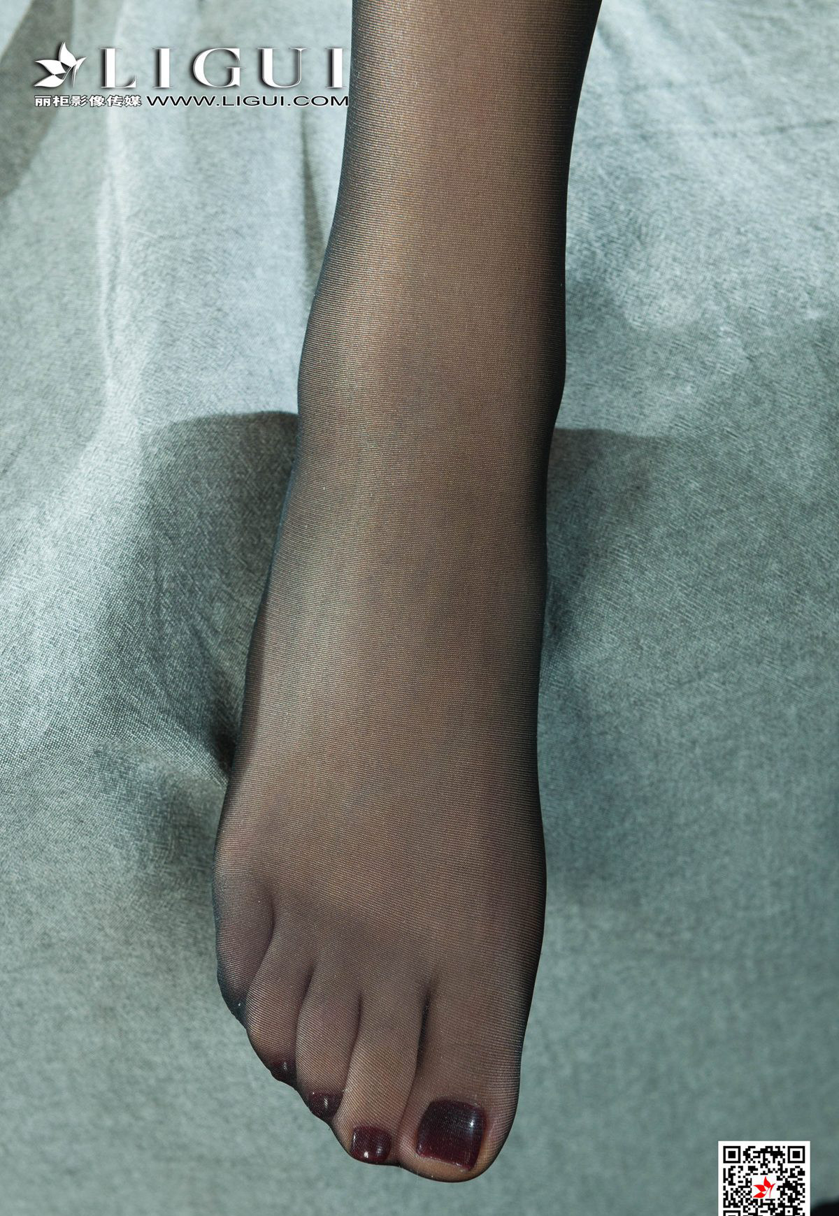 Extreme Quality High-Appearance Beautiful Young Married Woman Sexy Ultra-Thin Black Silk Beautiful Legs HD Jade Feet Large Image 2021