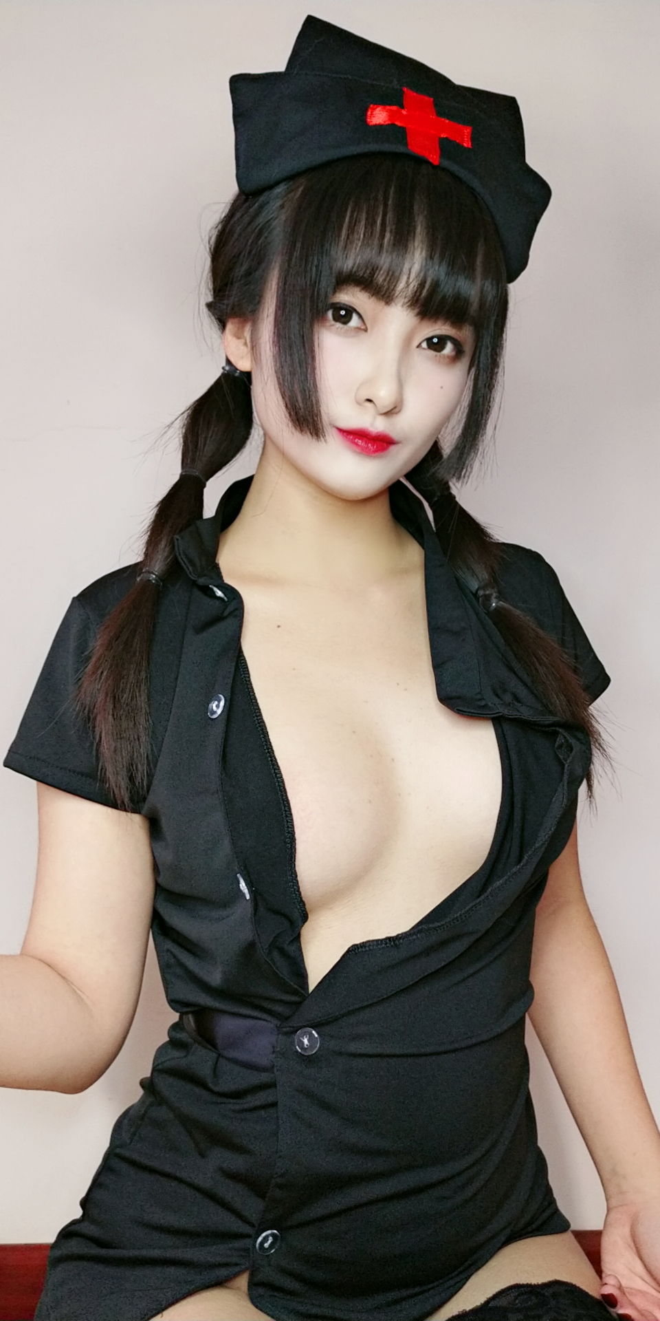 Cosplay Photos] Anime Blogger Luo Li  belle SAMA - Valentine's Day Little Nurse
