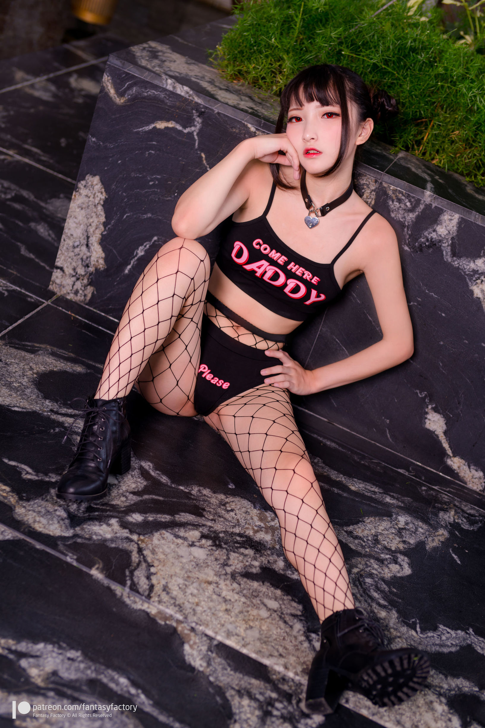 ภาพถ่าย Cosplay] เซี่ยวติง 《แฟนตาซี แฟคทอรี่》 - 2019.11 ดำขาว ผ้าบาง ถุงน่องตาข่าย