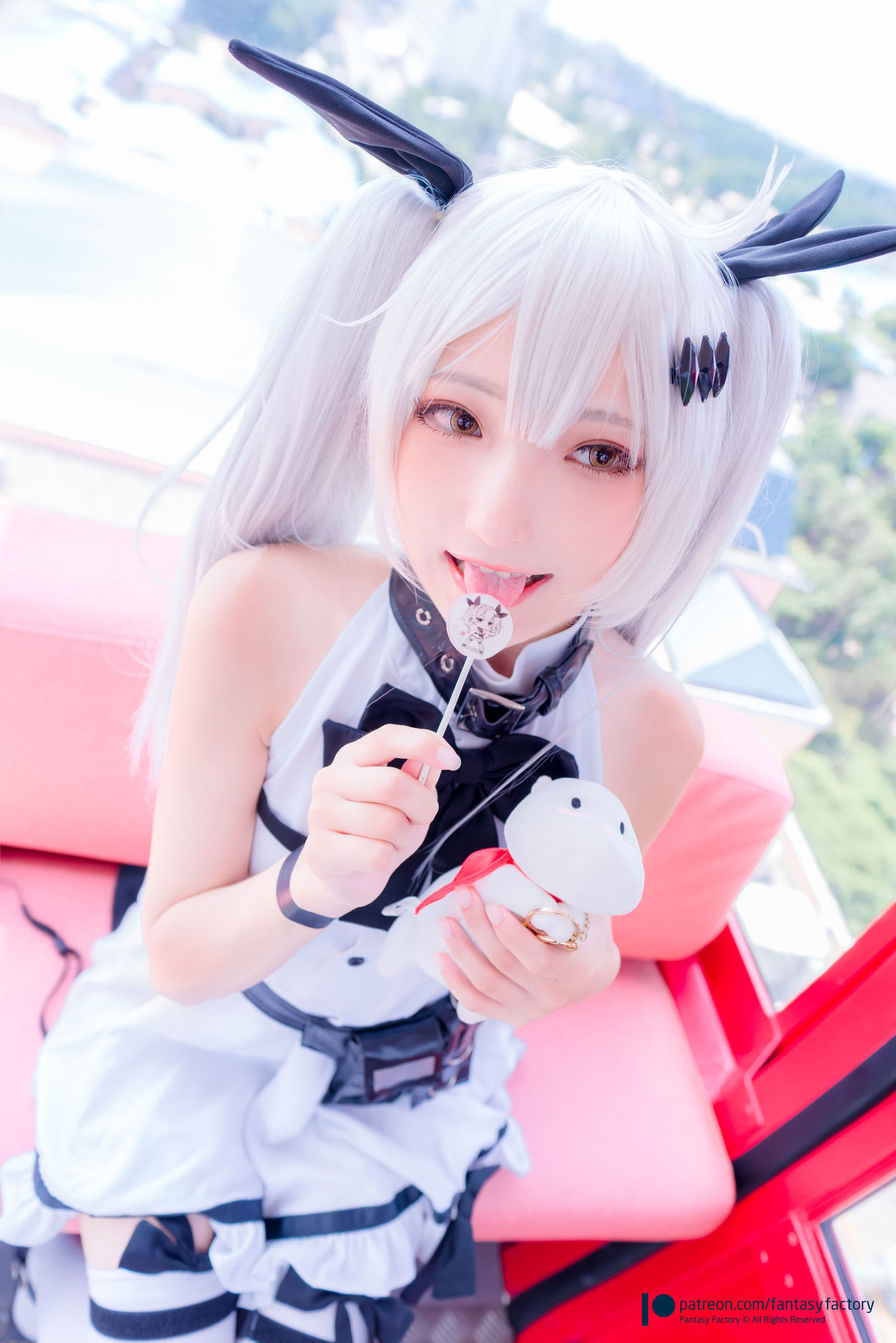 Cosplay Ảnh] Tiểu Đinh 《Fantasy Factory》 - 2019.11 Đen Trắng Voan Mỏng Tất Lưới