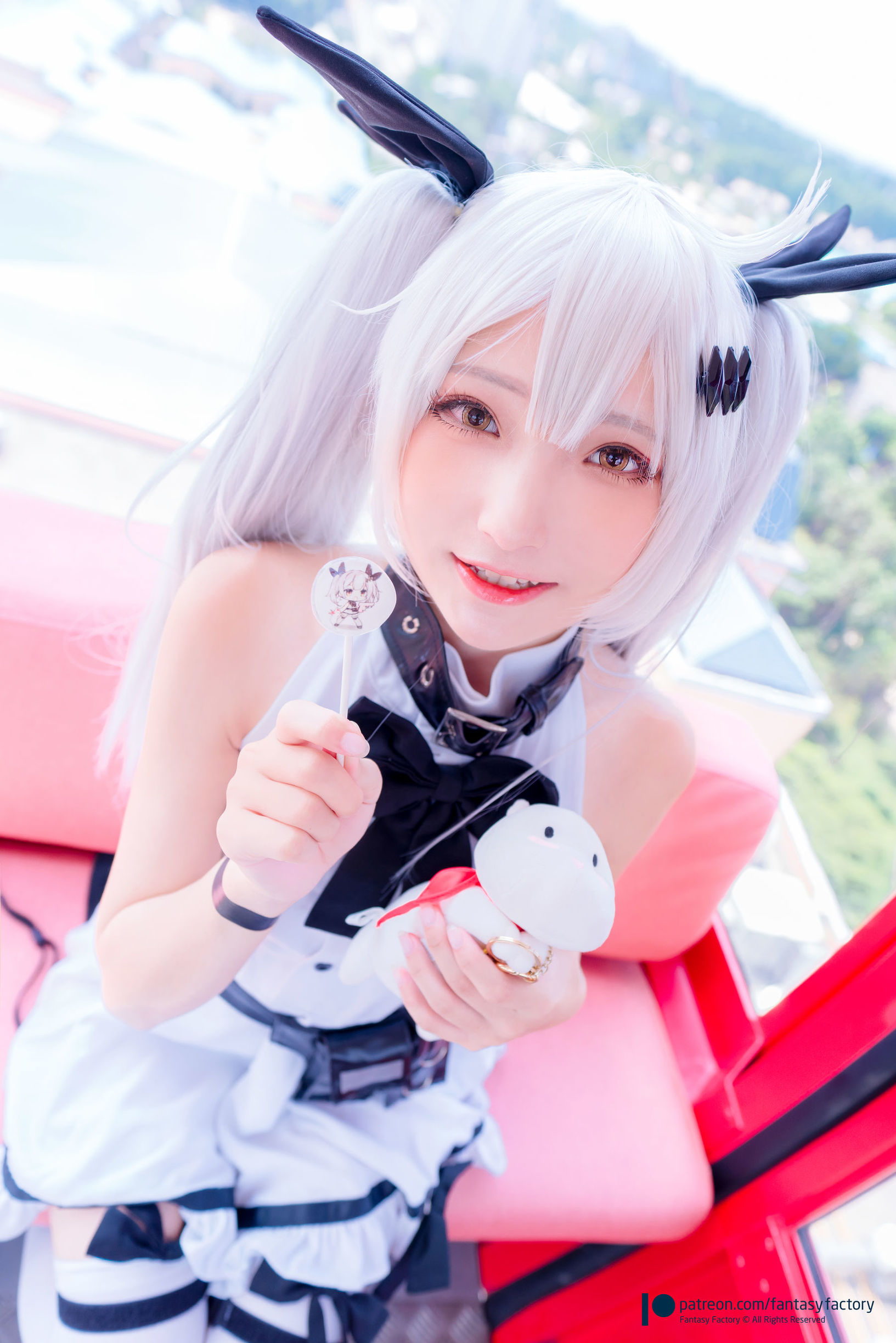 Cosplay Ảnh] Tiểu Đinh 《Fantasy Factory》 - 2019.11 Đen Trắng Voan Mỏng Tất Lưới