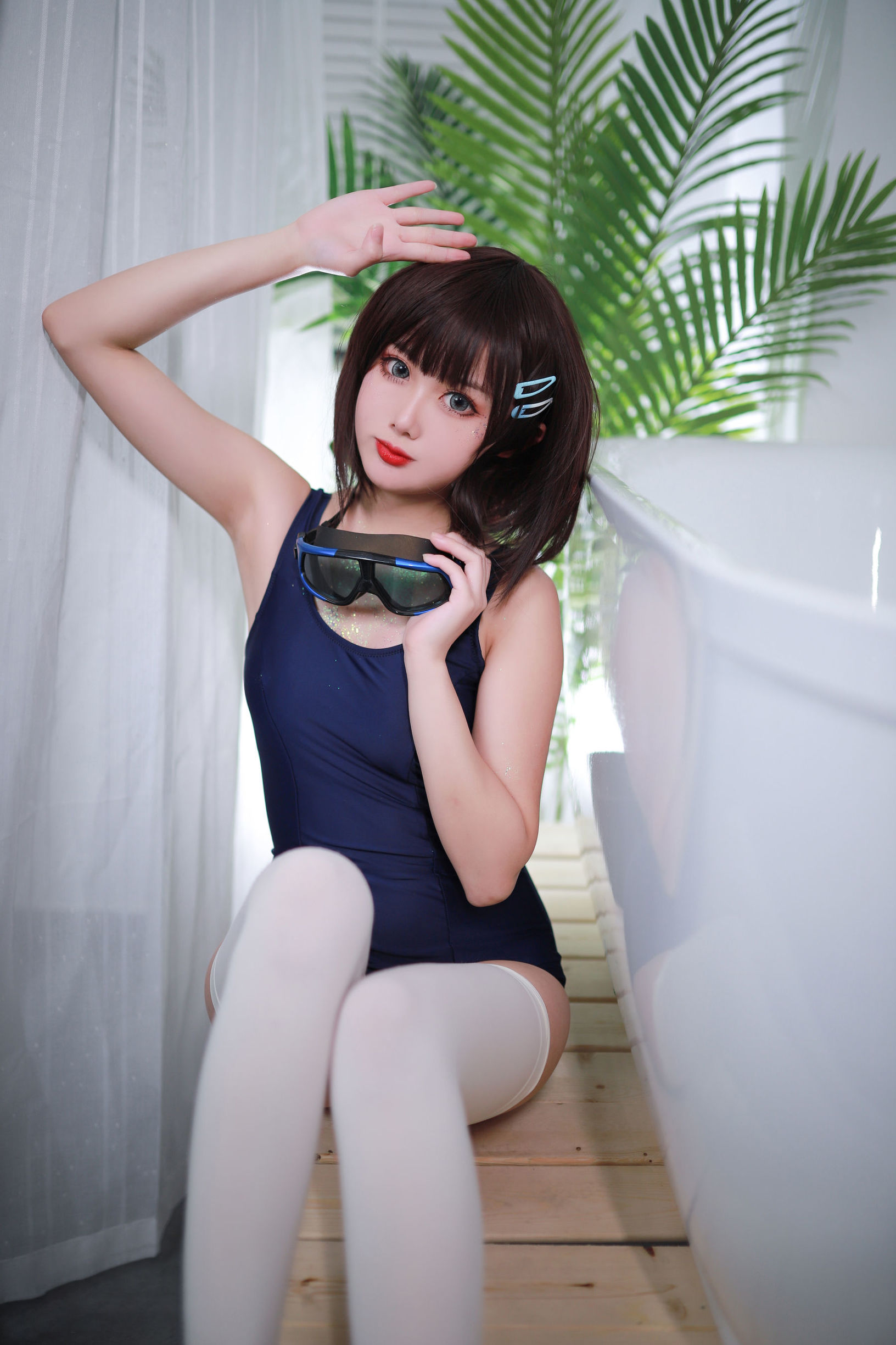Cosplay写真] アニメブロガー あなたのダンダン - 夏の水着 浴槽