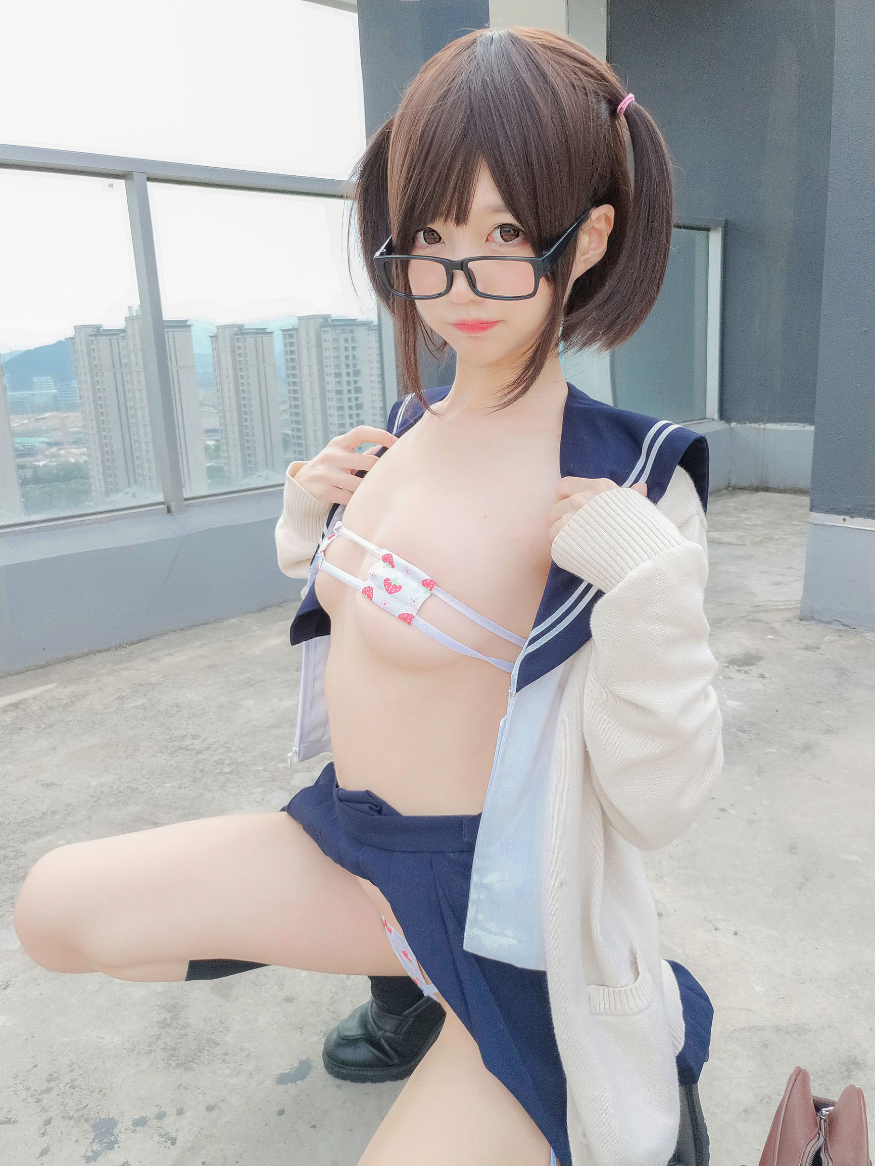 Cosplay寫真] Nagisa魔物喵 - 海軍JK風