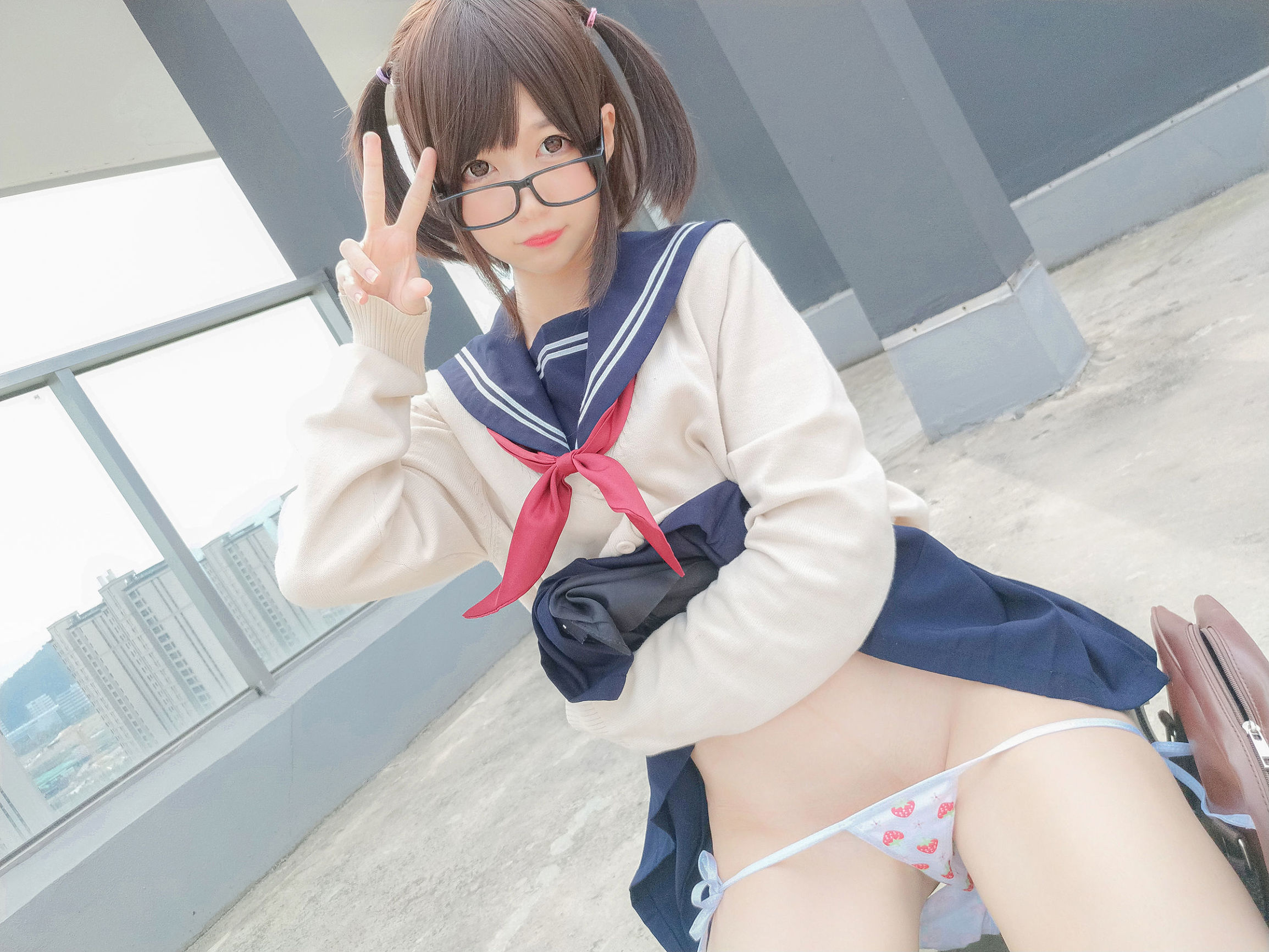 Cosplay寫真] Nagisa魔物喵 - 海軍JK風