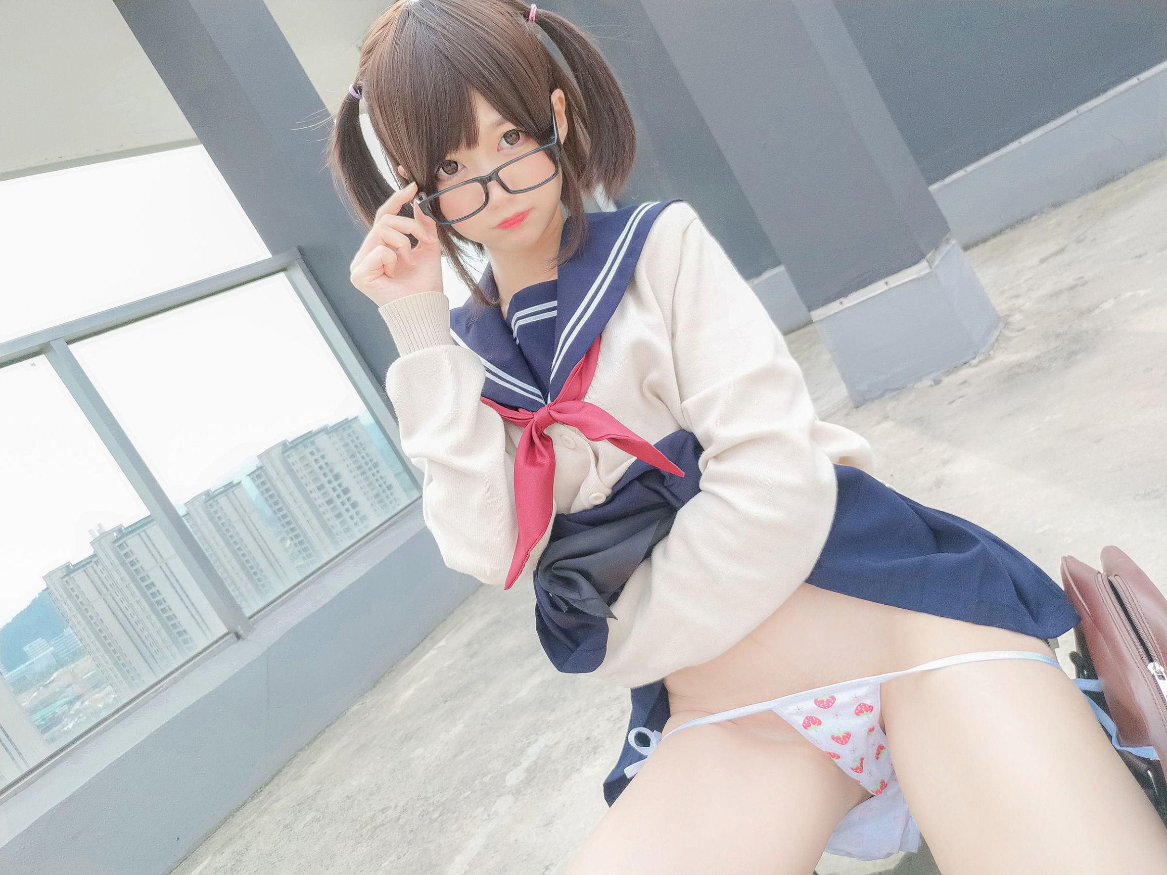 Cosplay寫真] Nagisa魔物喵 - 海軍JK風