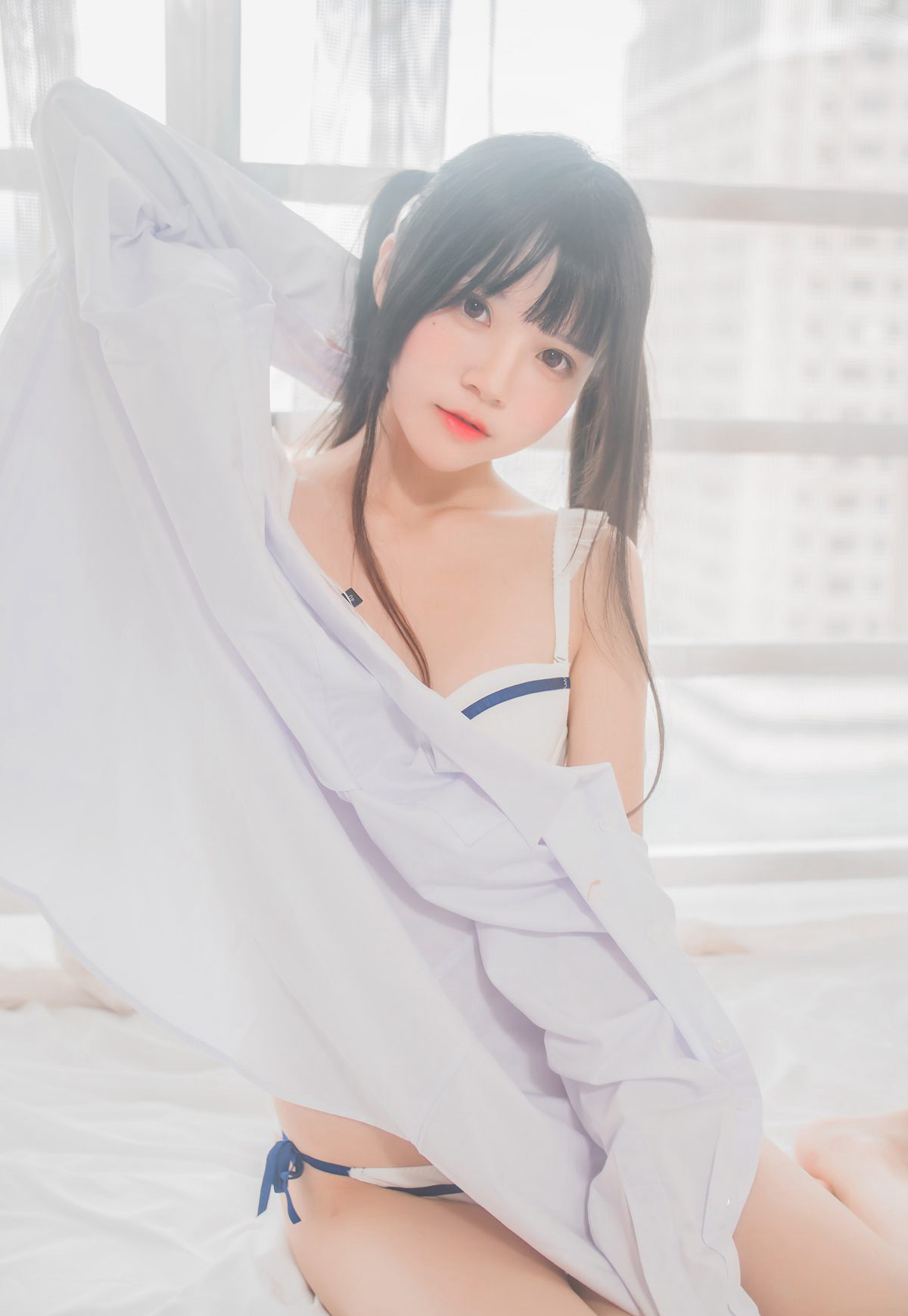 桜桃喵2021最新图集性感cosplay诱惑JK嫩白三点内衣写真