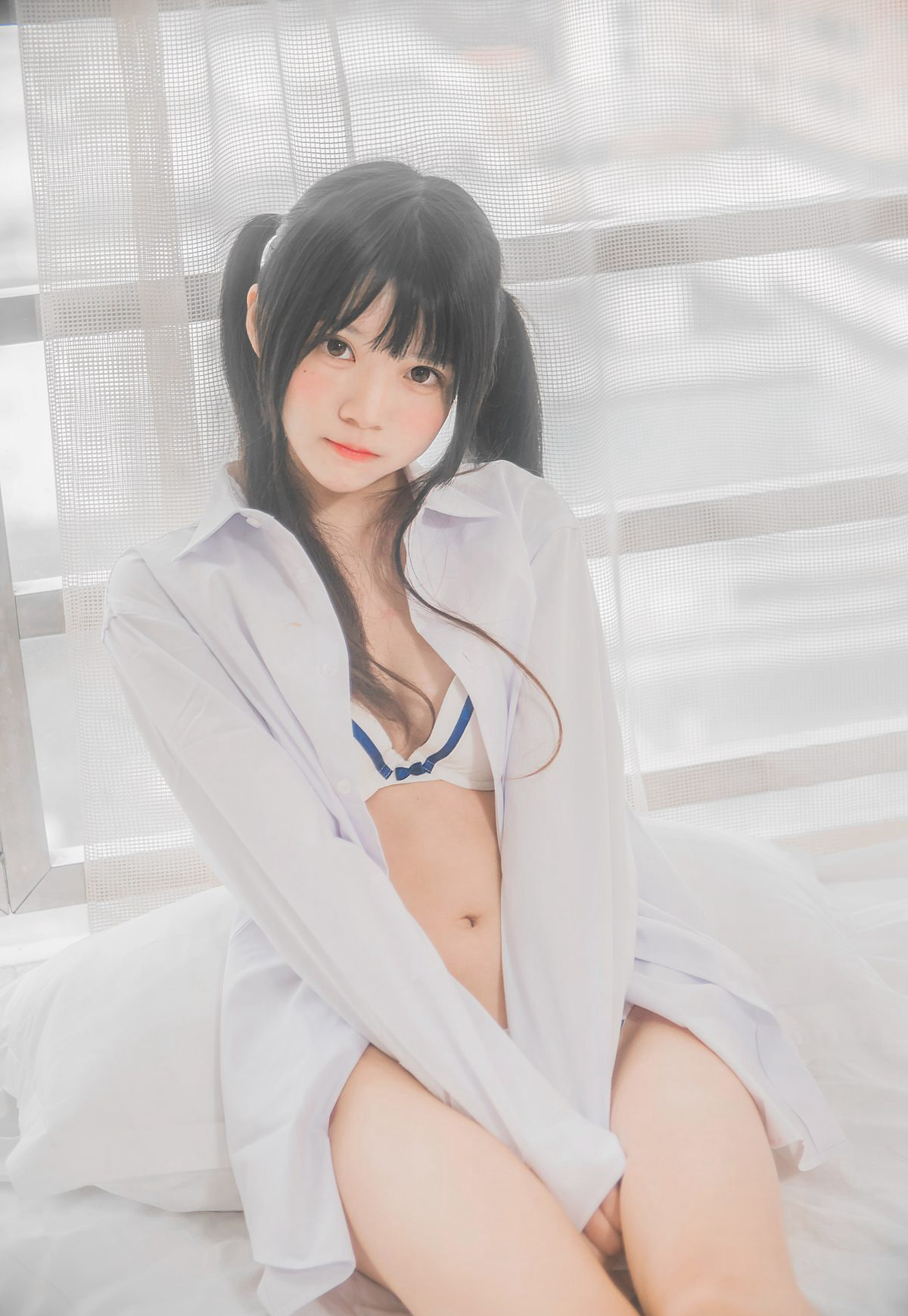 桜桃喵2021最新图集性感cosplay诱惑JK嫩白三点内衣写真
