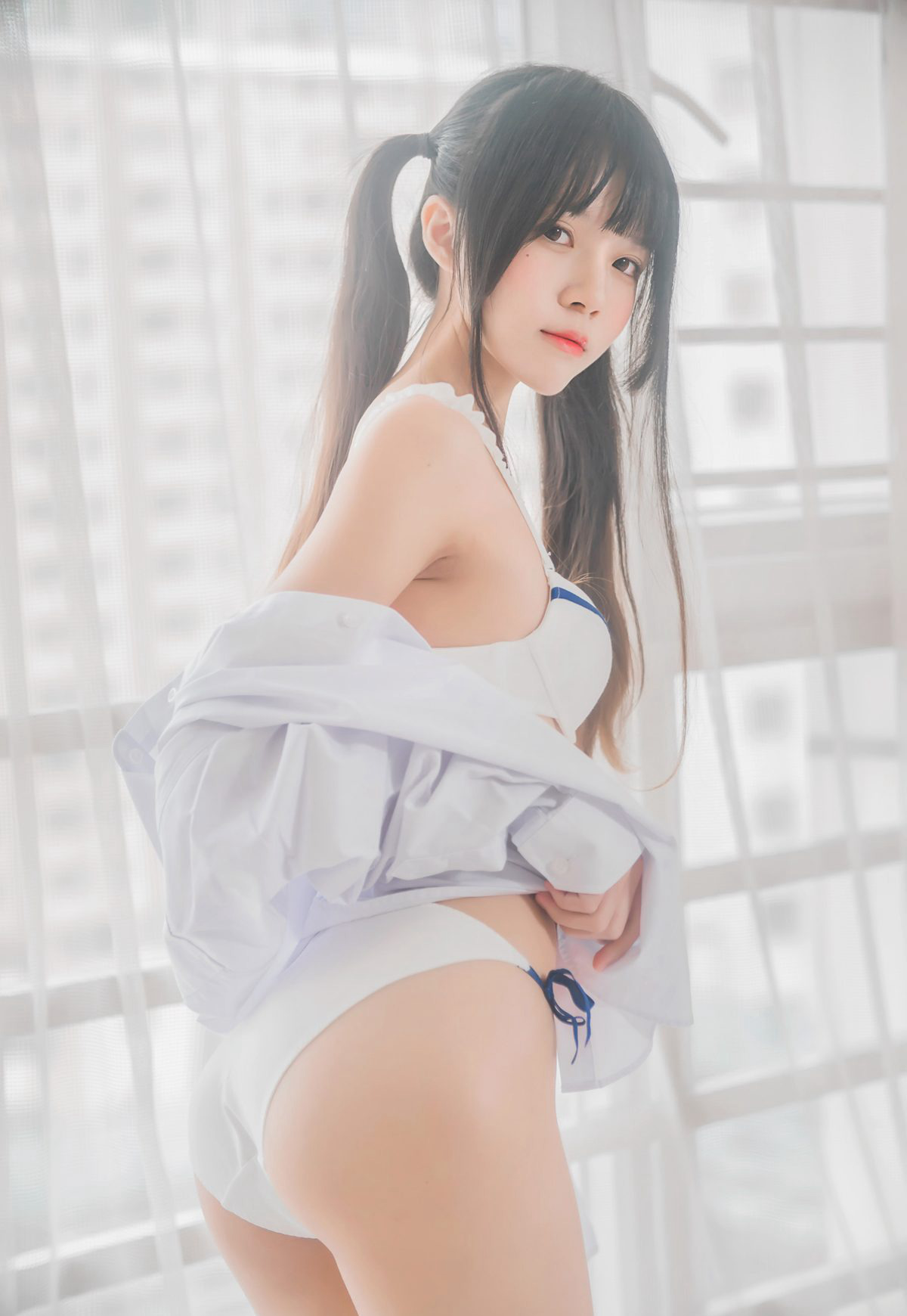 桜桃喵2021最新图集性感cosplay诱惑JK嫩白三点内衣写真