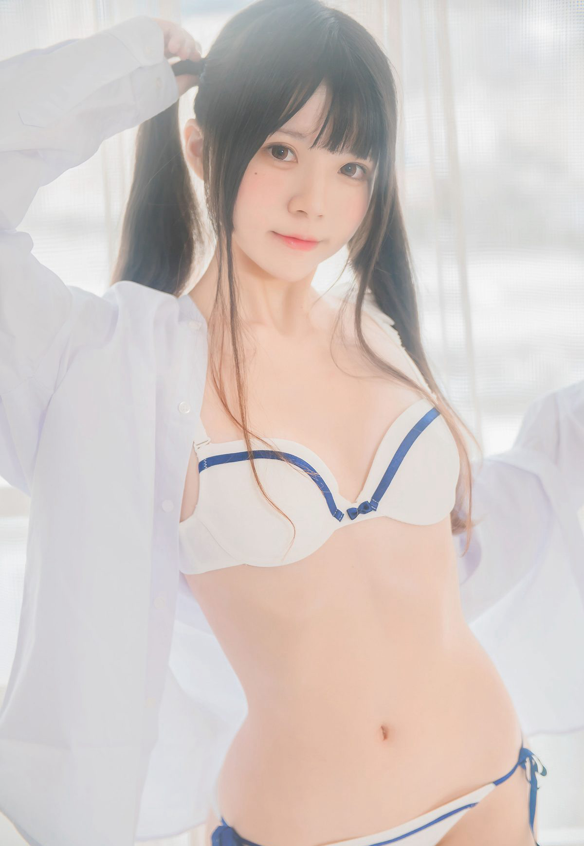 桜桃喵2021最新图集性感cosplay诱惑JK嫩白三点内衣写真