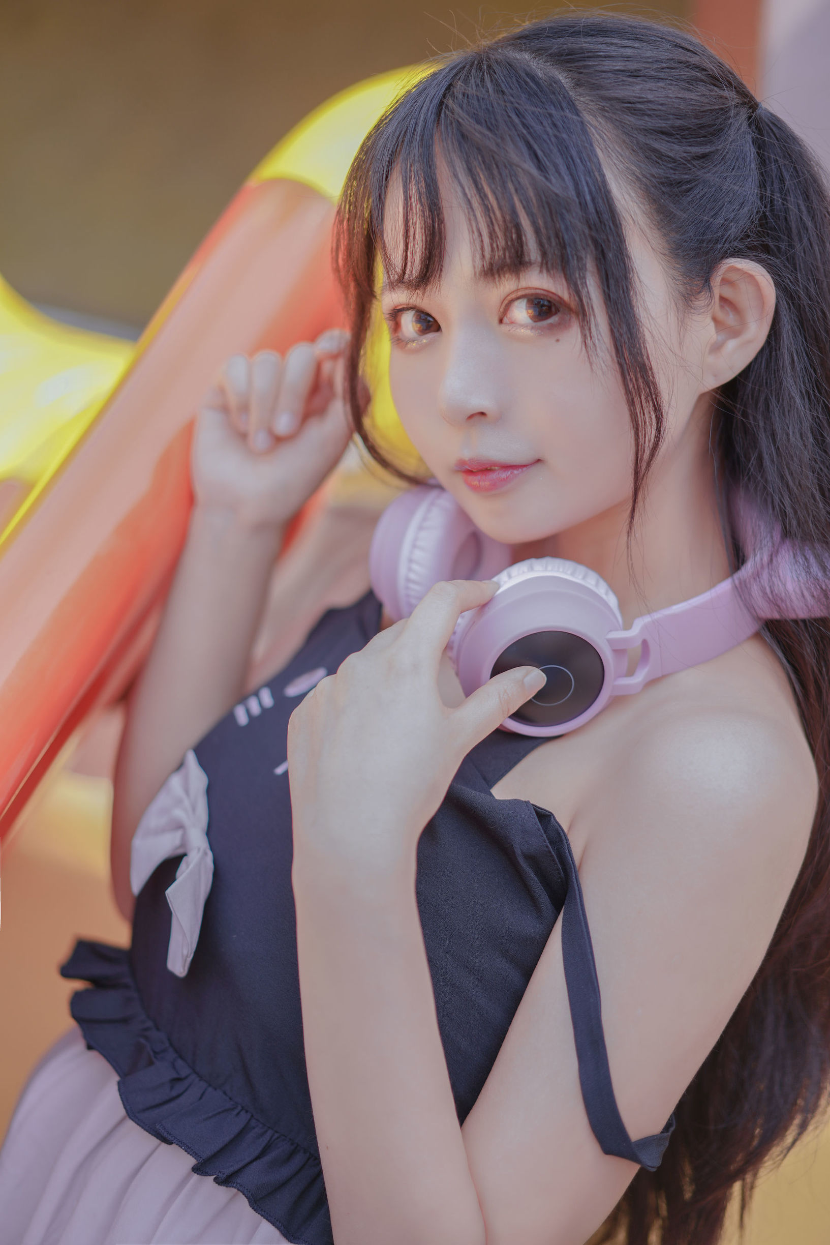 Cosplay Ảnh] Đại Mắt Mông Muội Hắc Miêu Miêu OvO - Hồng