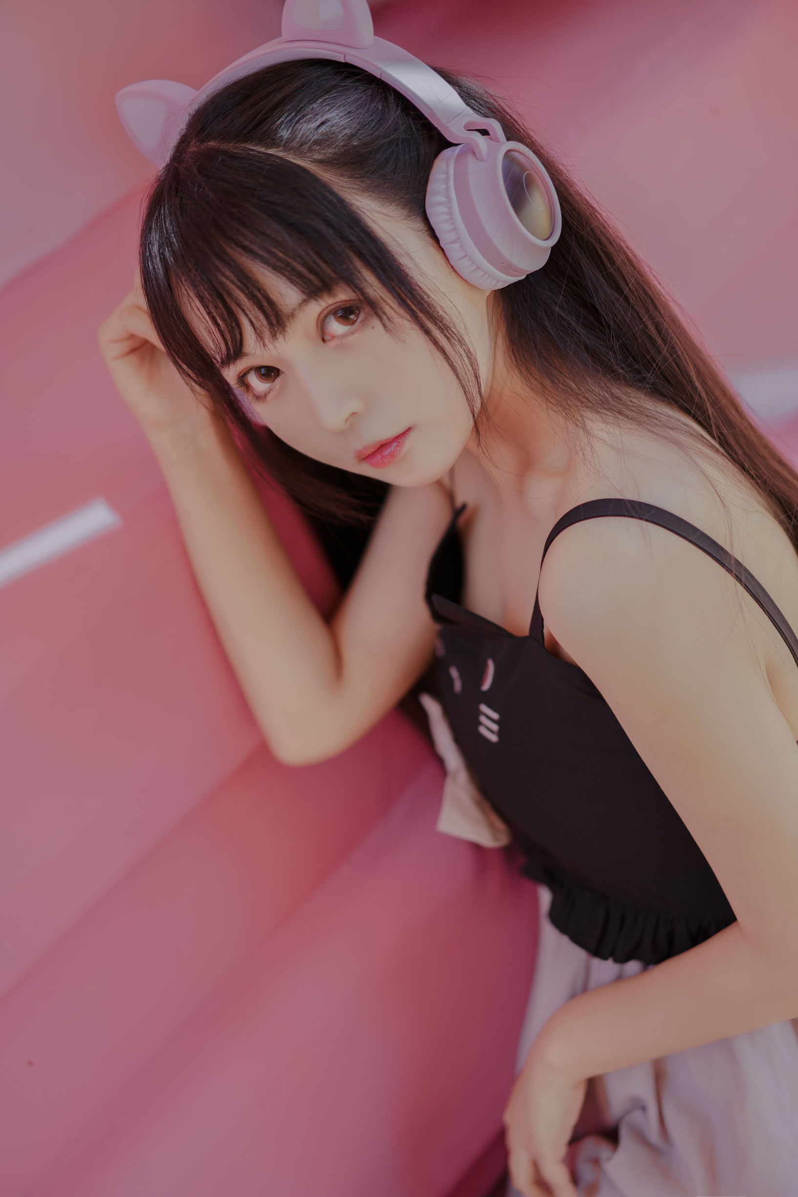 Cosplay寫真] 大眼萌妹黑貓貓OvO - 粉紅
