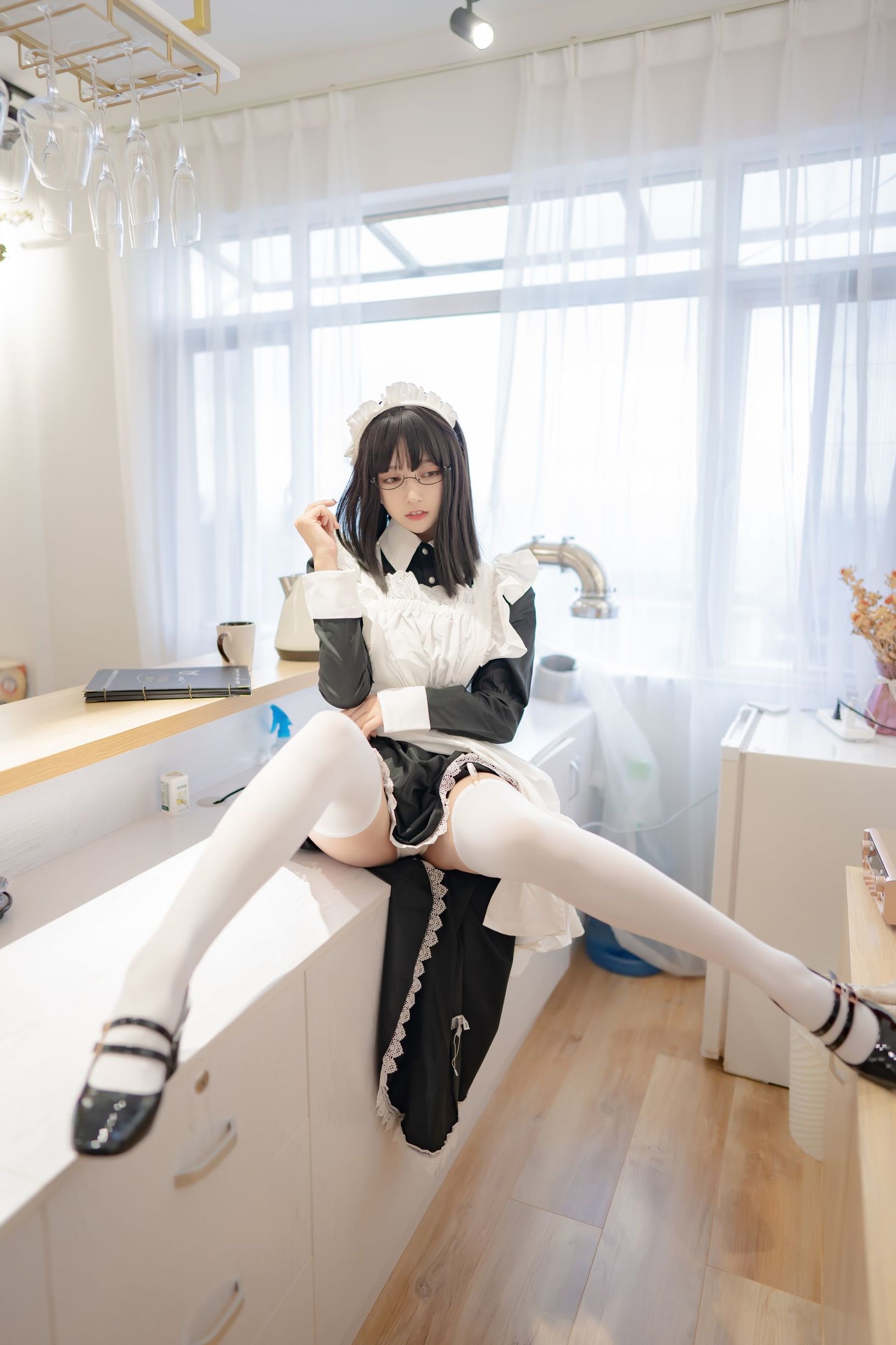 Cosplay Ảnh] Douyu Miến Miến Sama - Váy Dài Hầu Gái