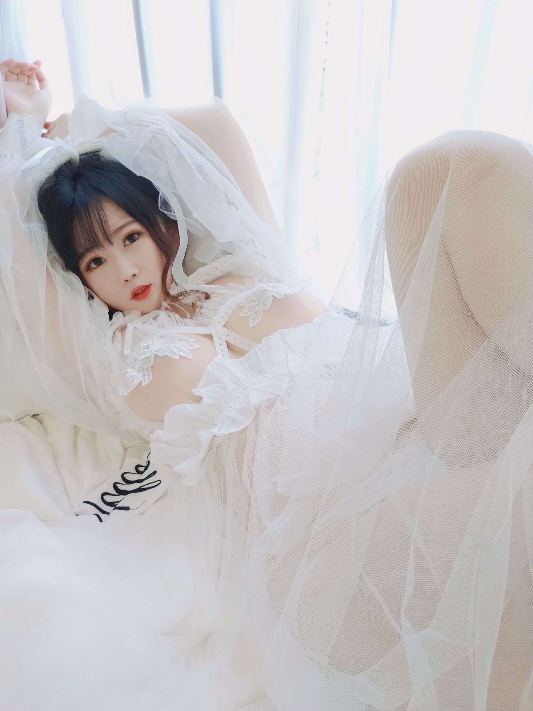 コスプレ写真] 蜜桃少女は依ちゃんや - 花嫁