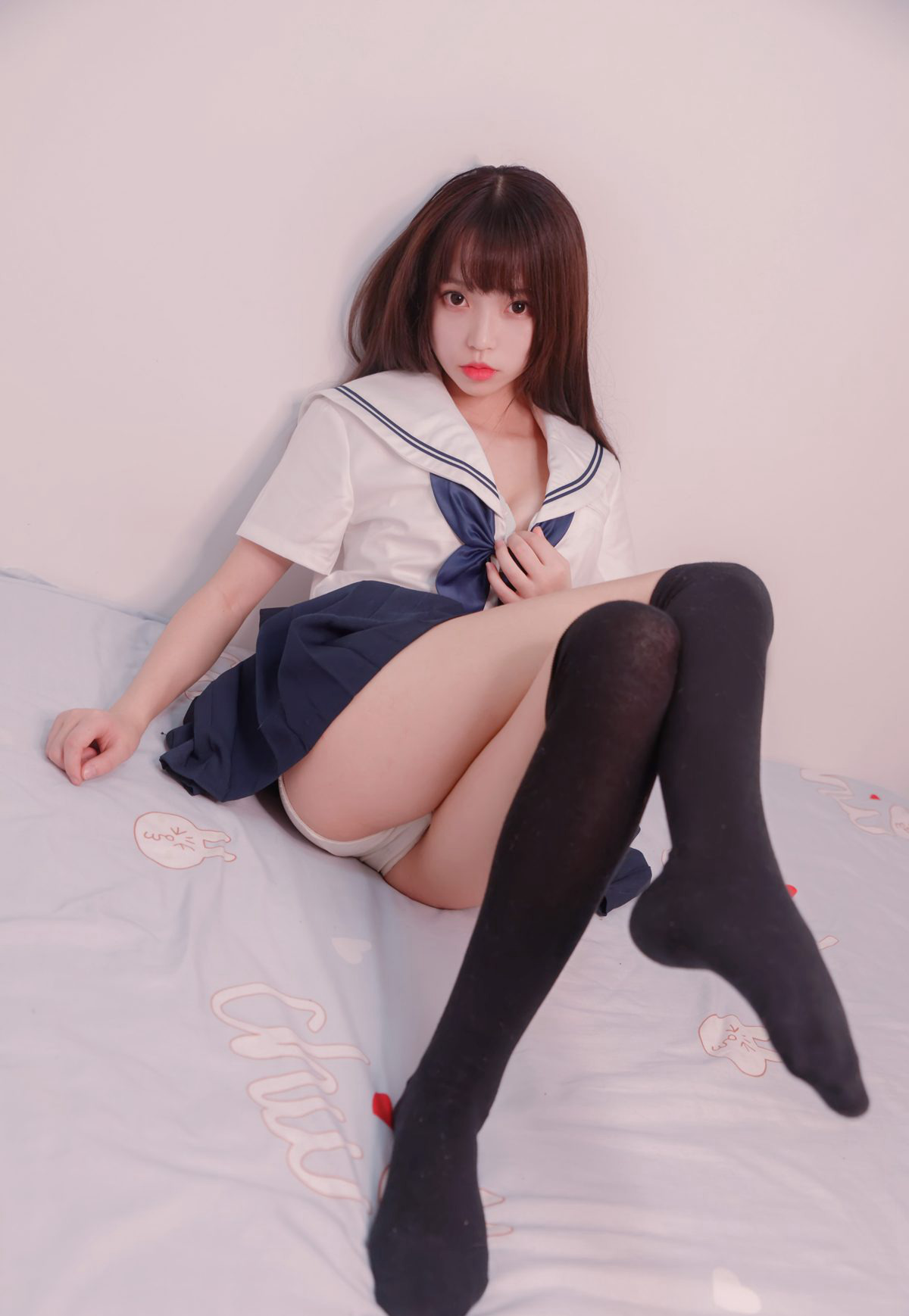 白易子教主JK制服誘惑性感黑絲誘惑cosplay污圖