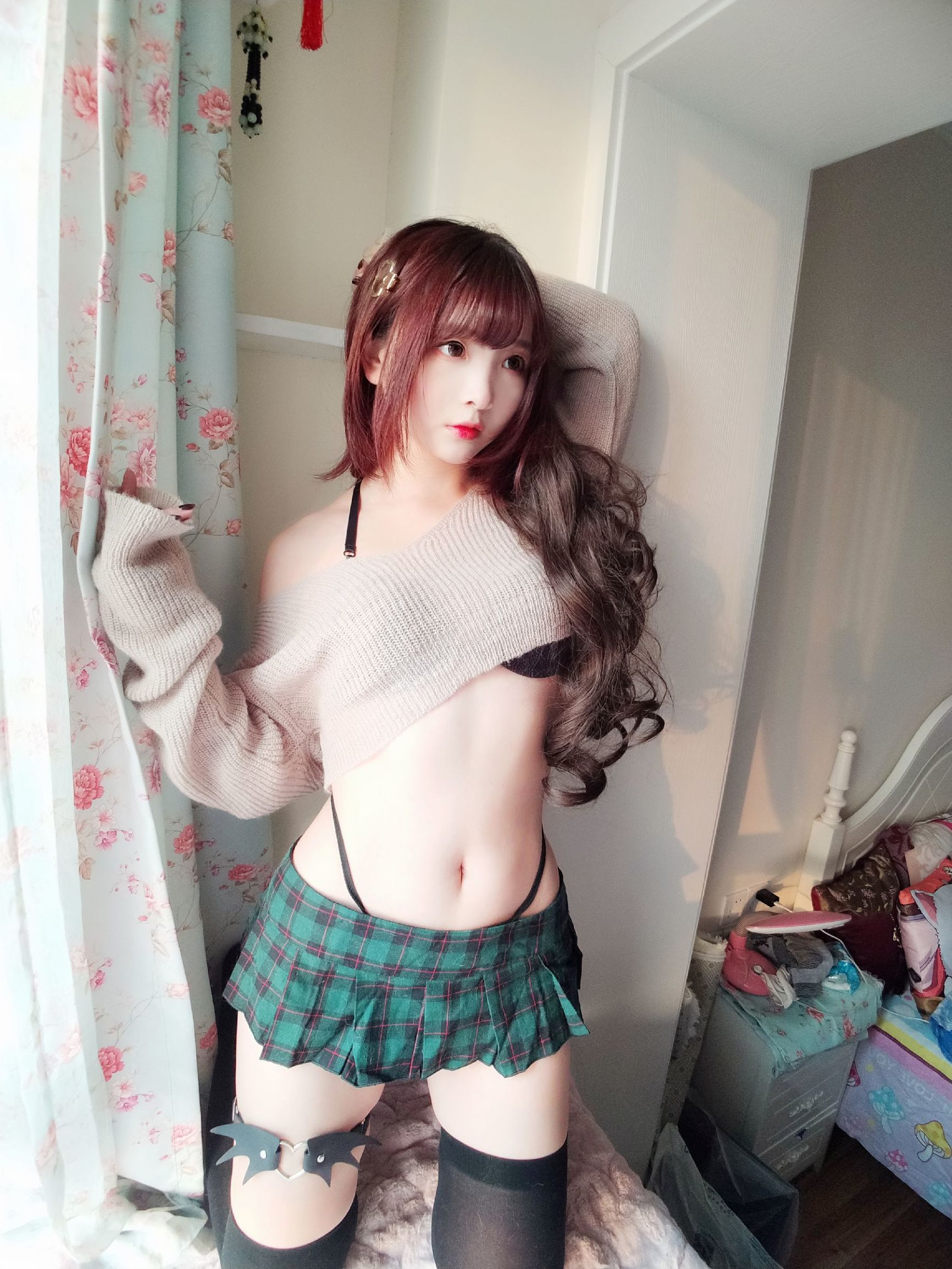 Cosplay Ảnh] 2D Mỹ Nhân Furukawa Kagura - Áo Len Gợi Cảm