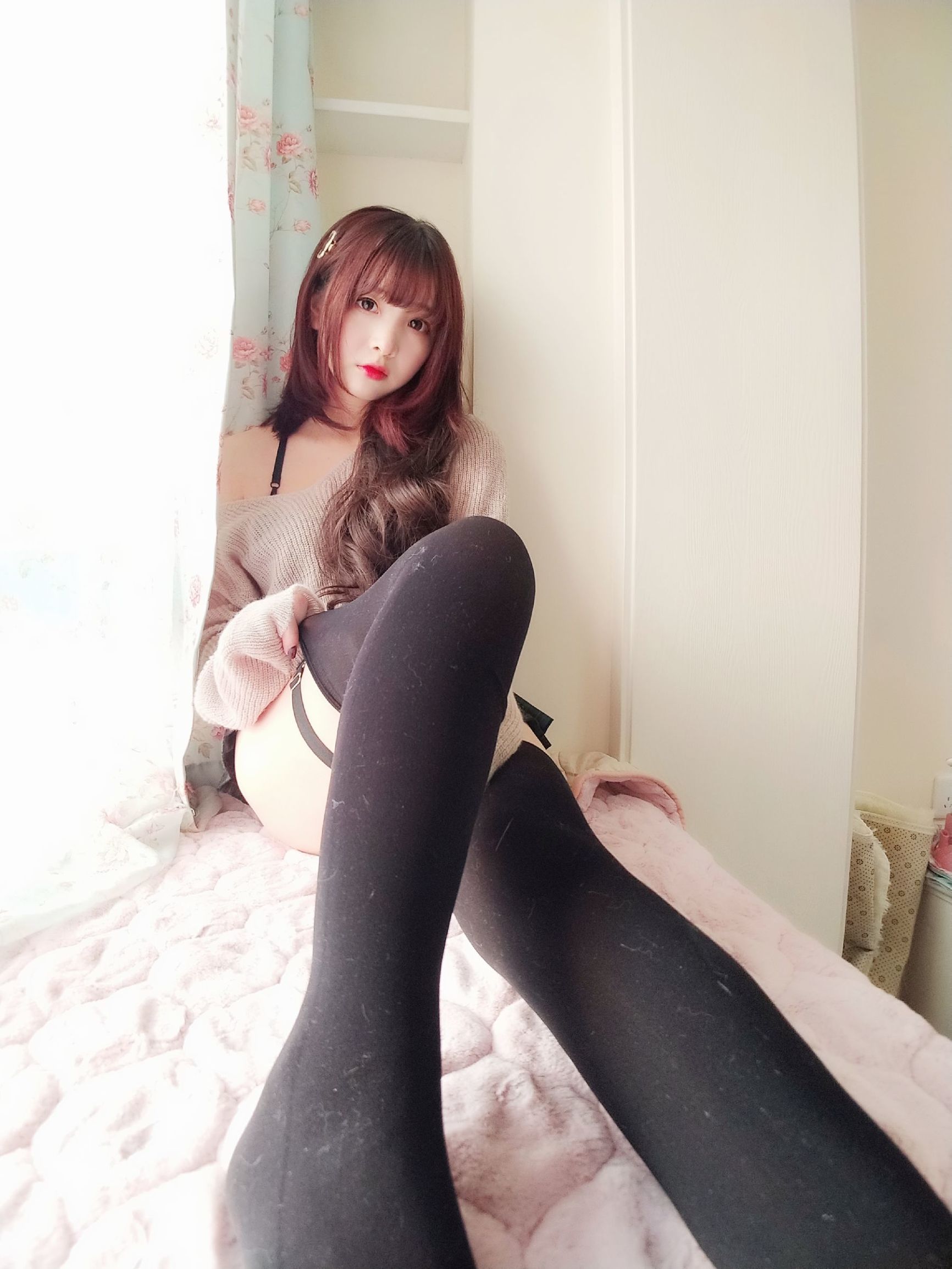 コスプレ写真] 二次元美女古川カグラ - セクシーなセーター