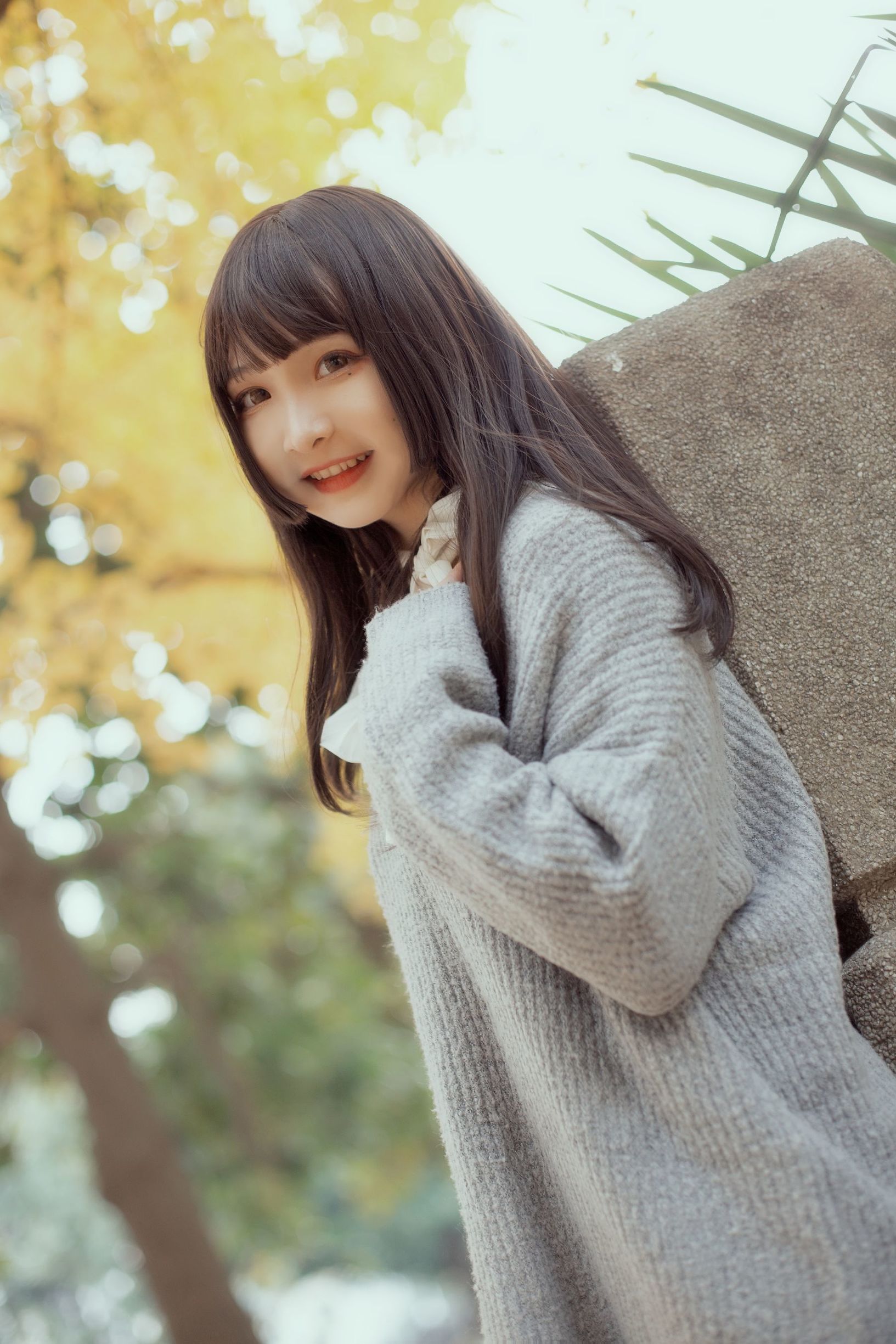 Cosplay写真] 二次元美女古川カグラ - 銀杏の下