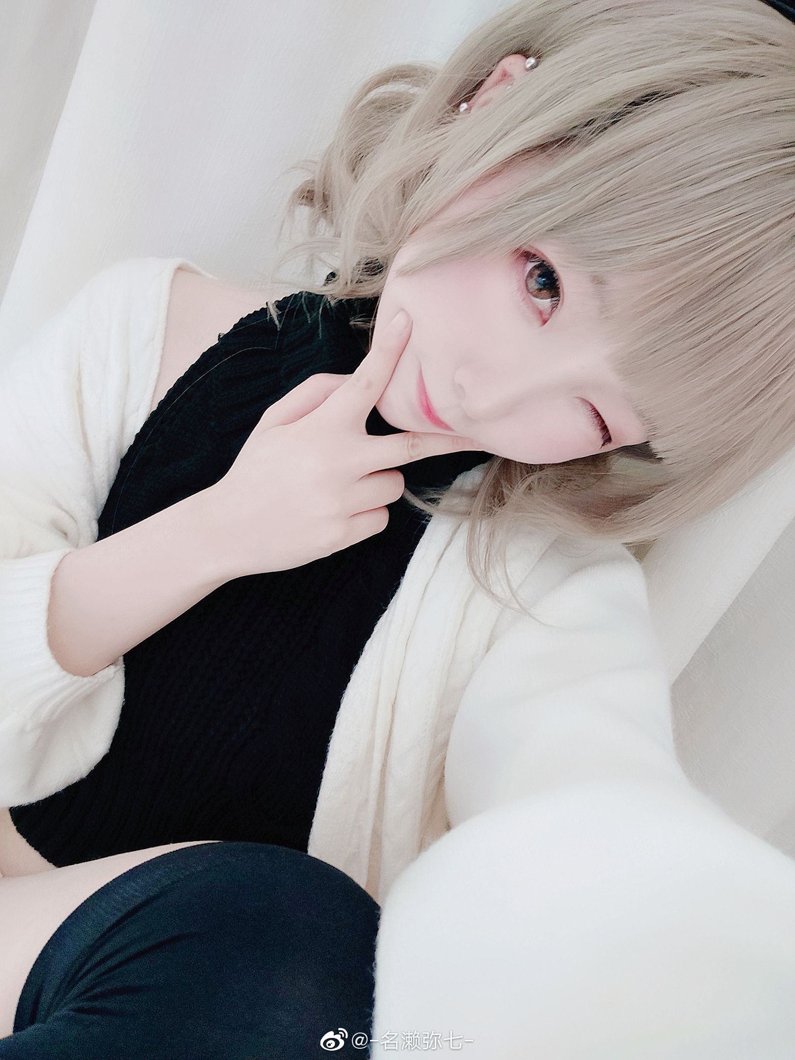 Cosplay ภาพถ่าย] บล็อกเกอร์อนิเมะ นาเสะ มิคิ - เสื้อกันหนาว