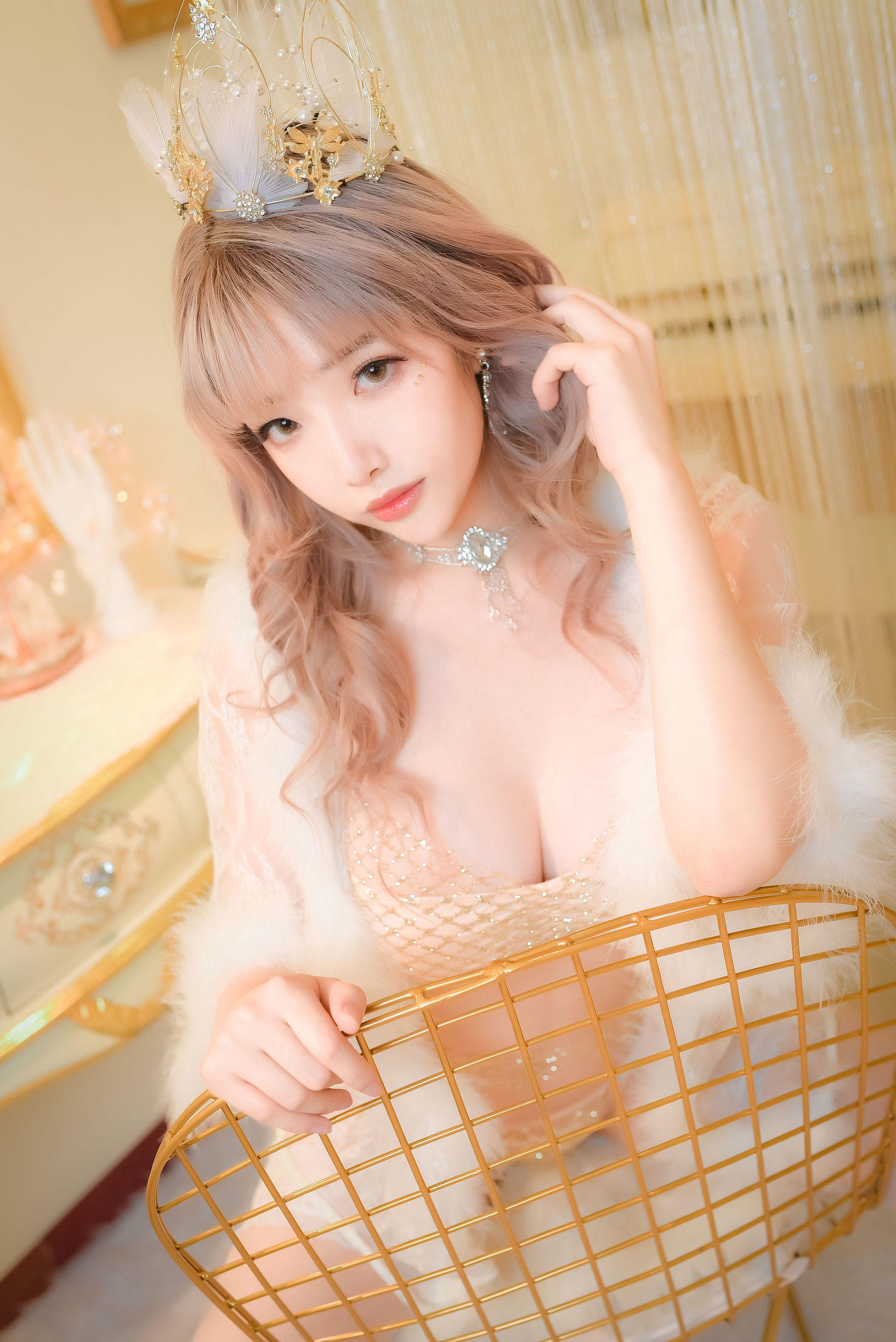 Cosplay Photos] Anime Blogger Wen Mei - Gilgamesh