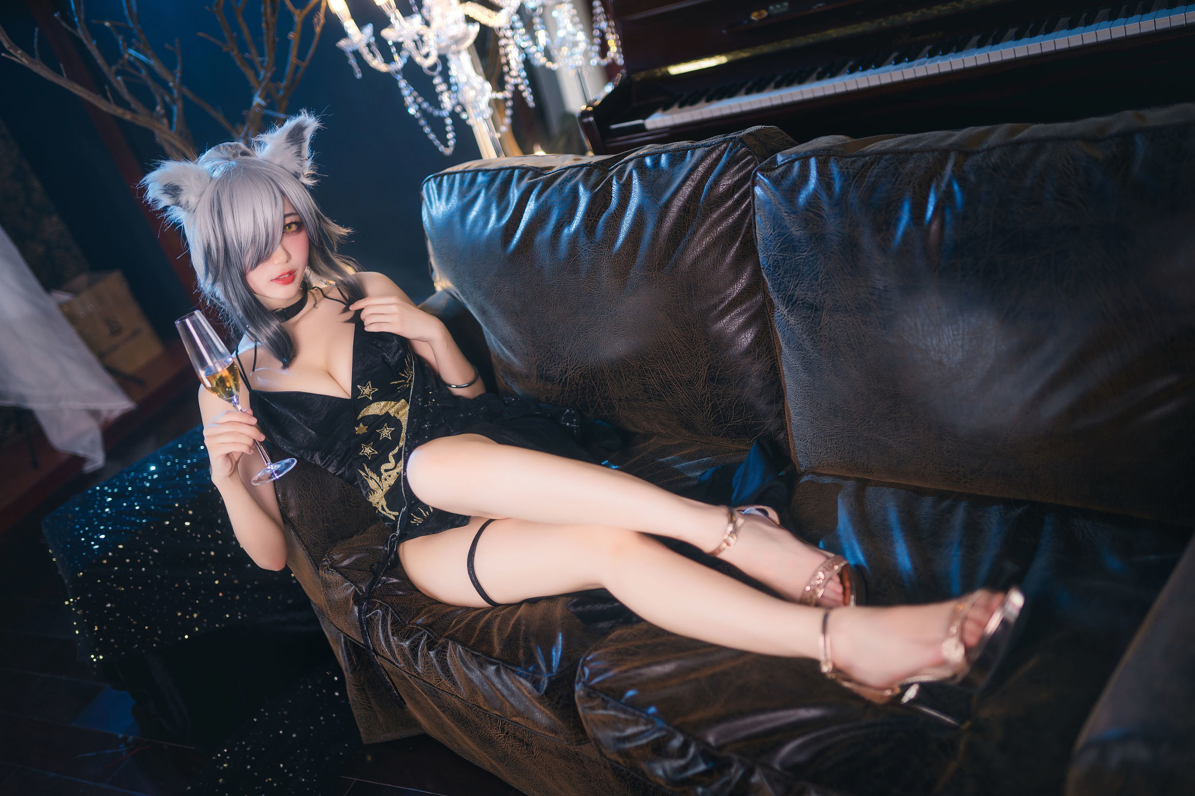 Cosplay Photos] Zhou Ji is a Cute Bunny - Formal Dress