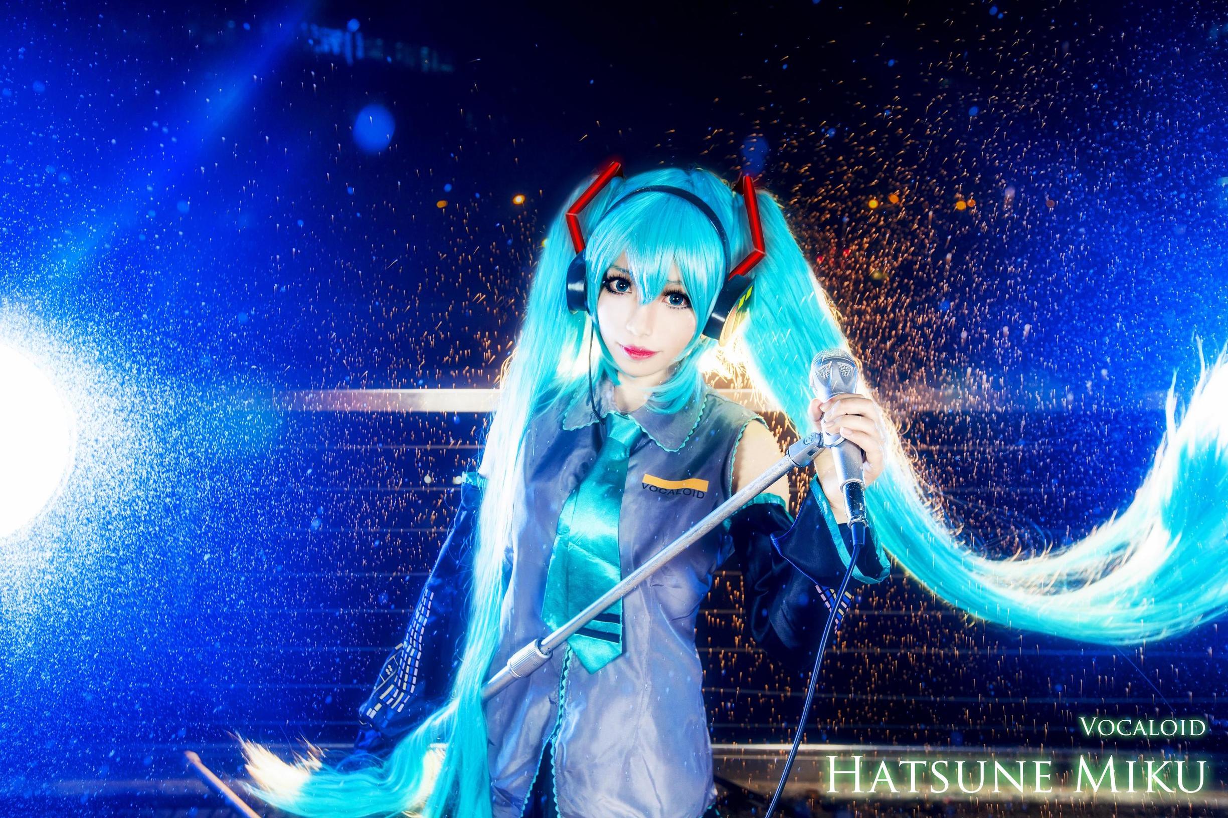 Cosplay寫真] 萌妹白易子教主 - VOCALOID