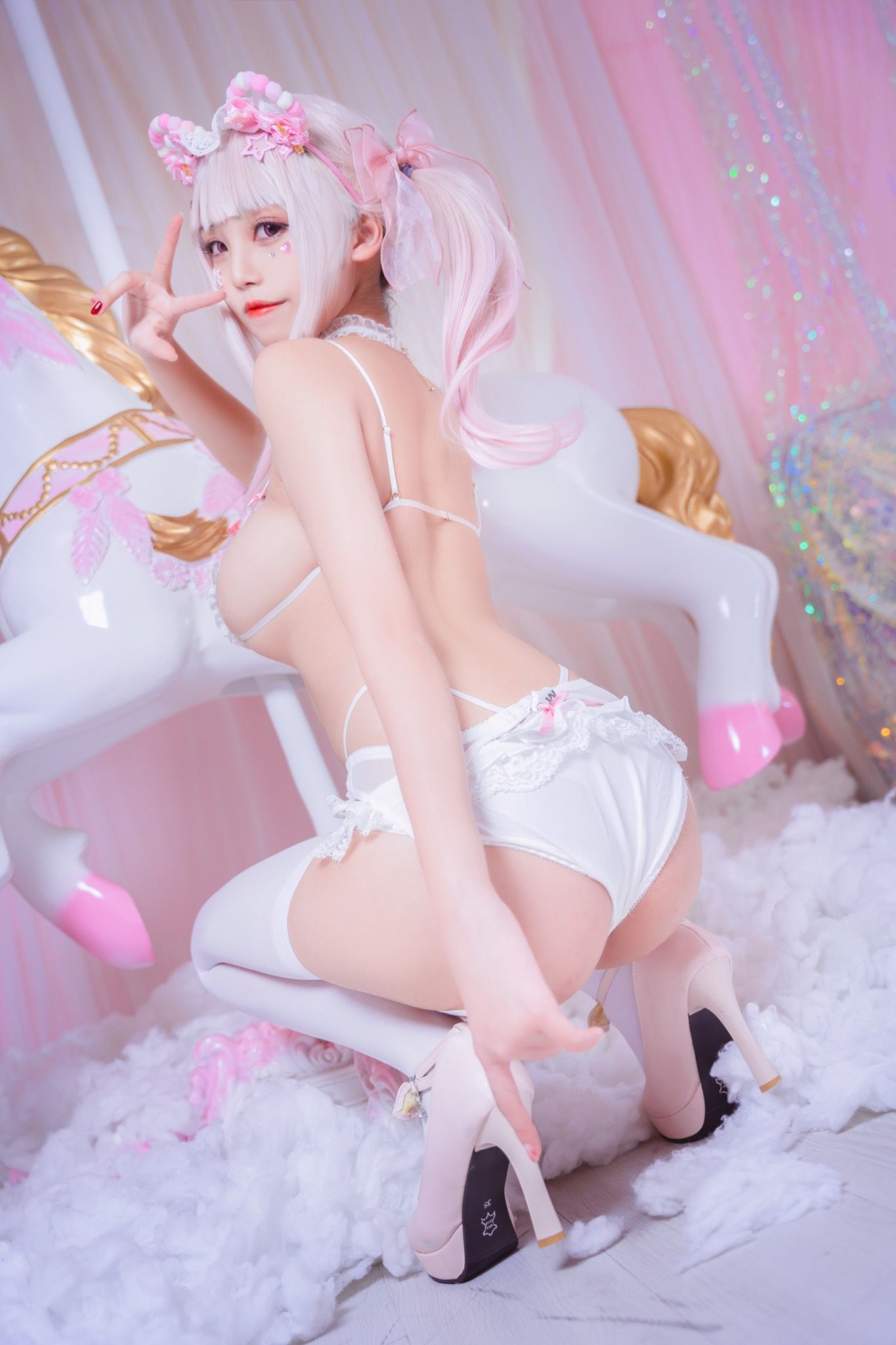 Cosplay Ảnh] Moe Hệ Tiểu Tỷ Tỷ Mật Chỉ Mèo Qiu - Kỳ Nghỉ Kẹo