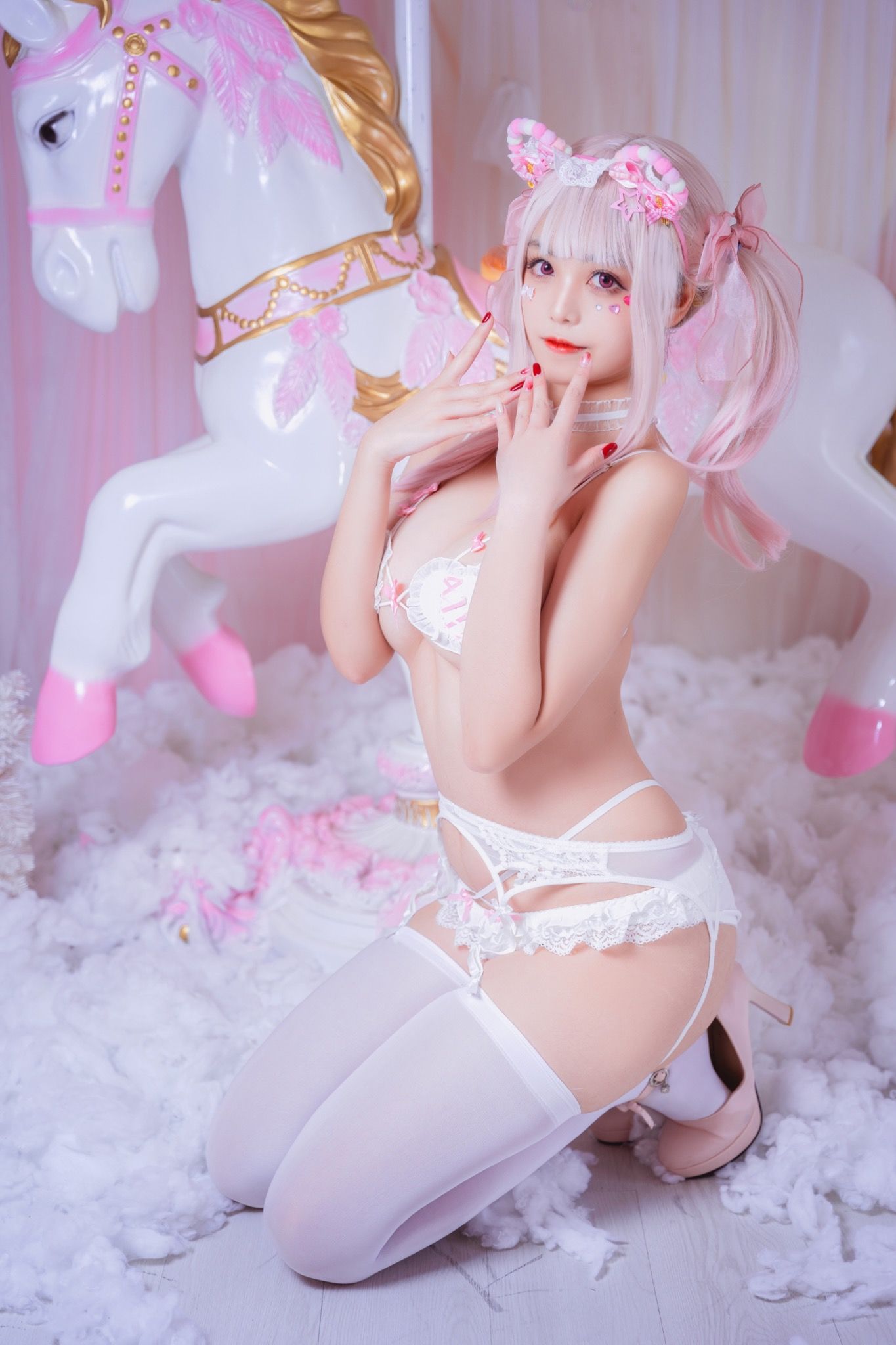 Cosplay Ảnh] Moe Hệ Tiểu Tỷ Tỷ Mật Chỉ Mèo Qiu - Kỳ Nghỉ Kẹo