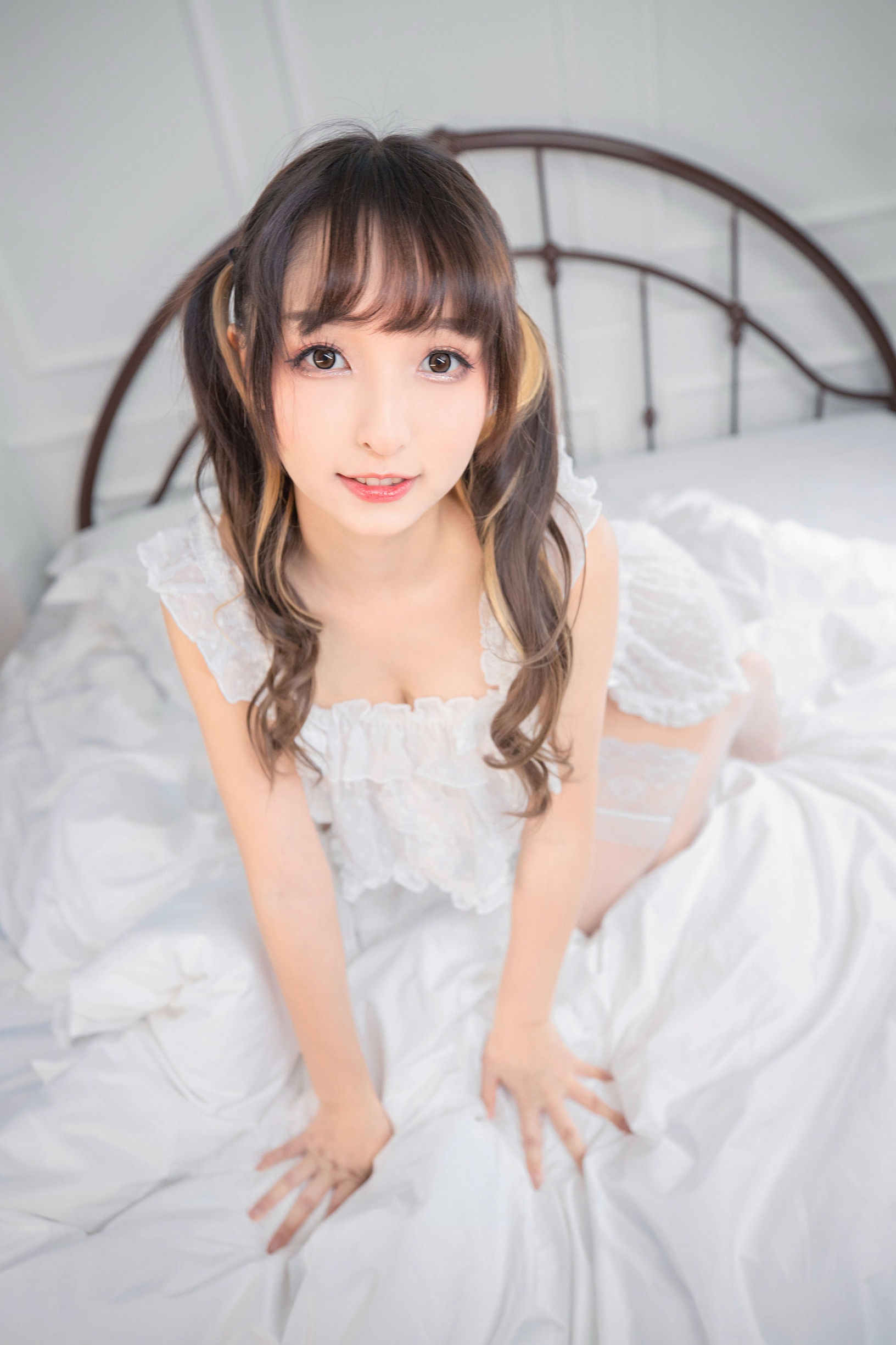Cosplay Photos]  belle ta Kagurazaka Mafuyu's Trick All You Want - White Silk Girl