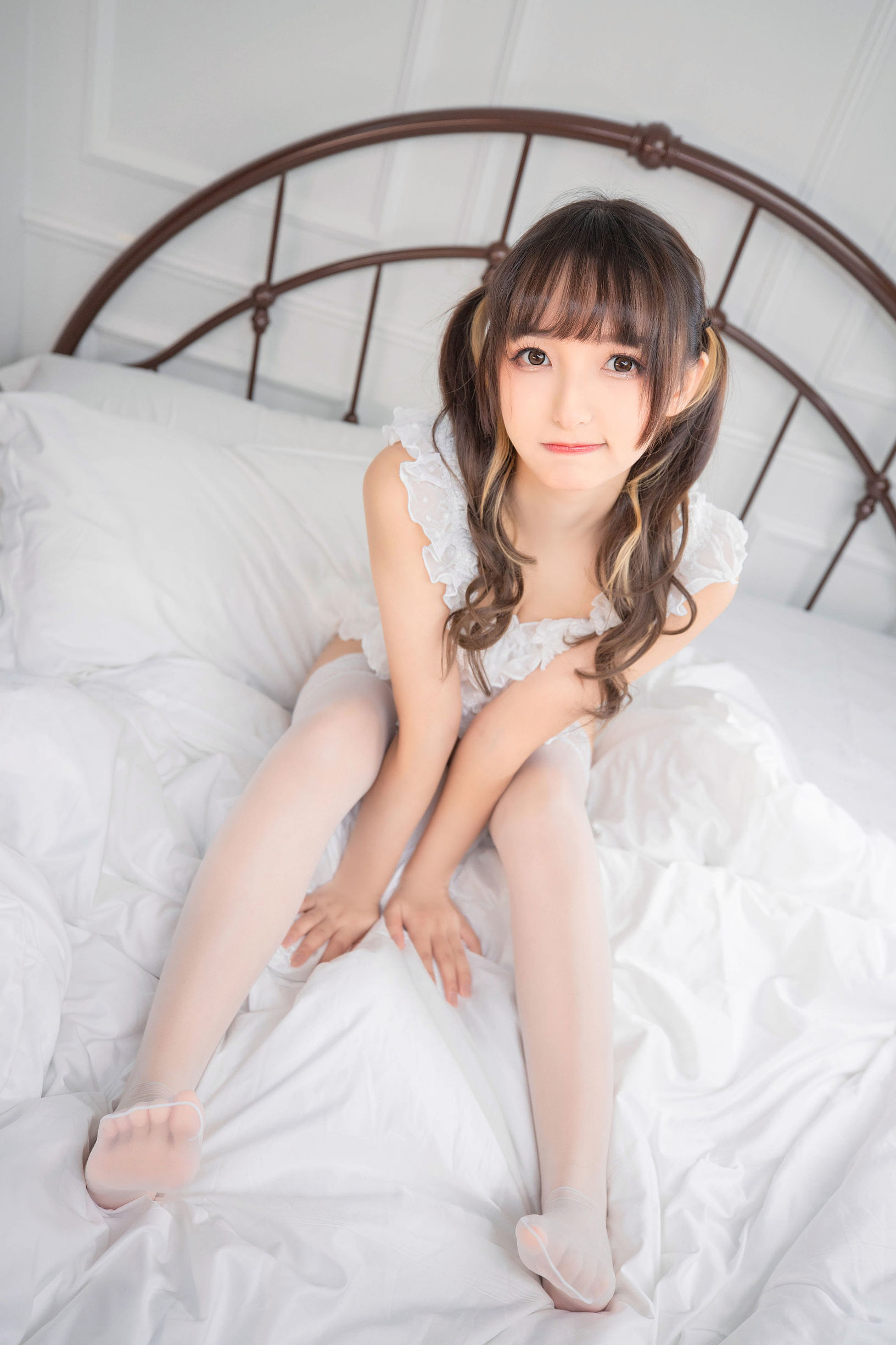 Cosplay写真] ロリ神楽坂真冬のトリック放題 - 白絲の少女