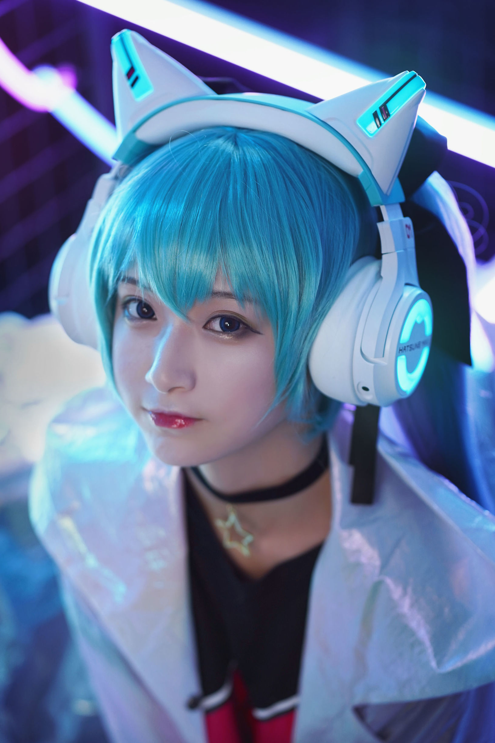 Cosplay ảnh] Blogger anime Tế Bảng Thiêu Quỷ Vũ W - Yêu Vũ tai nghe Miku