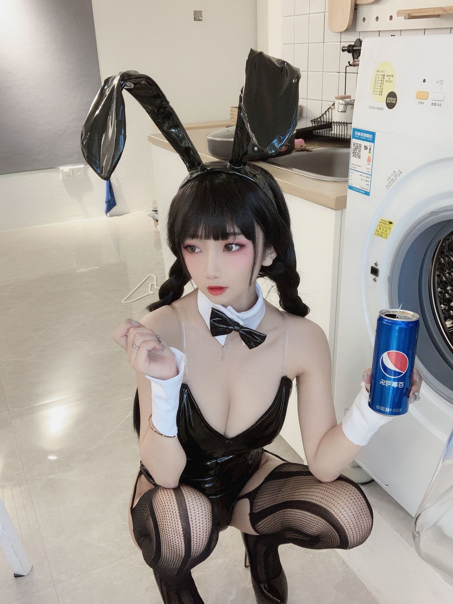 Cosplay寫真] 白嫩美少女鬼畜瑶 - 黑色兔女郎