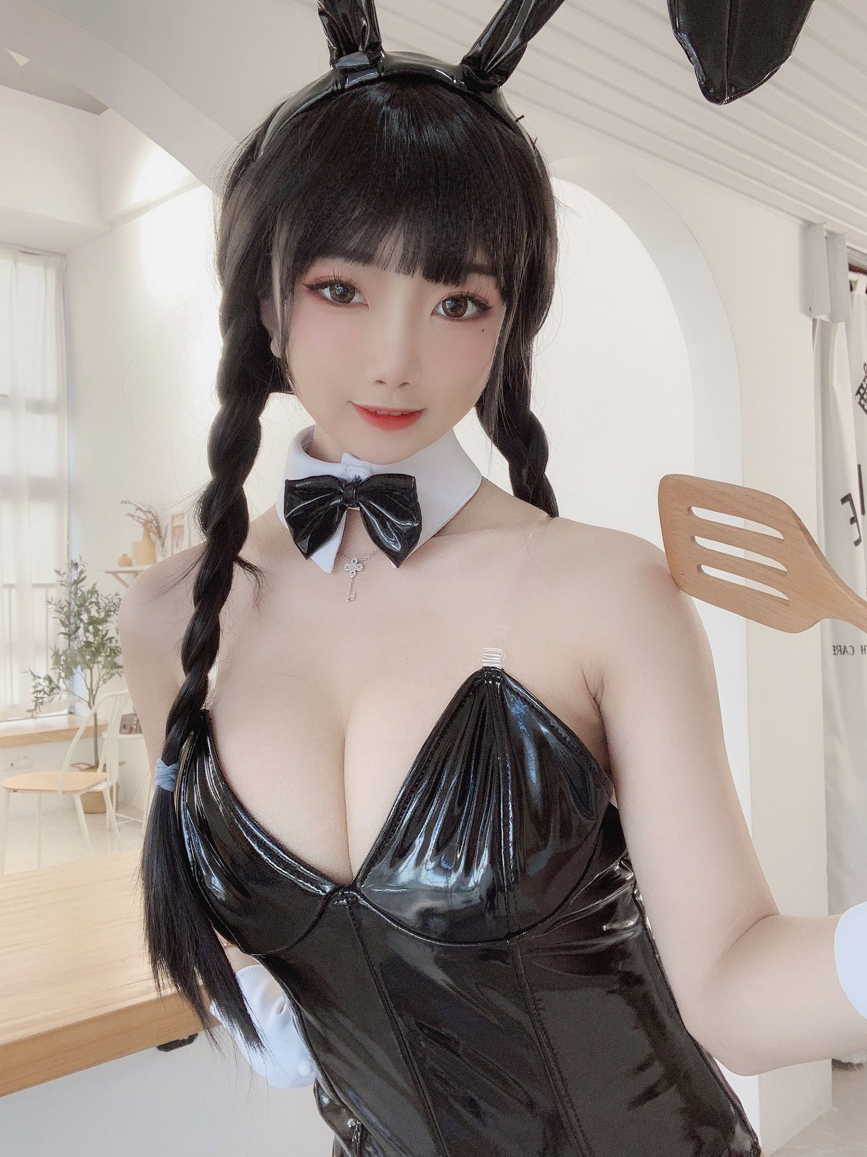 Cosplay寫真] 白嫩美少女鬼畜瑶 - 黑色兔女郎