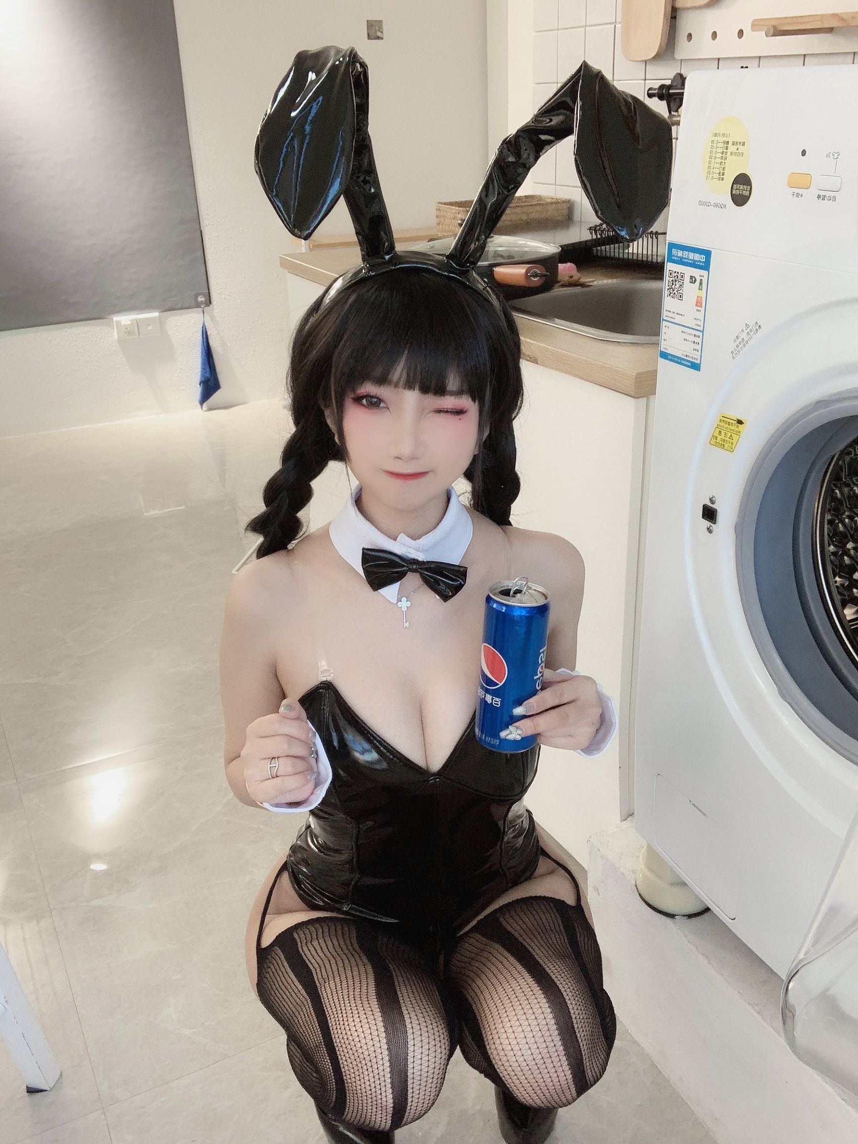 Cosplay寫真] 白嫩美少女鬼畜瑶 - 黑色兔女郎