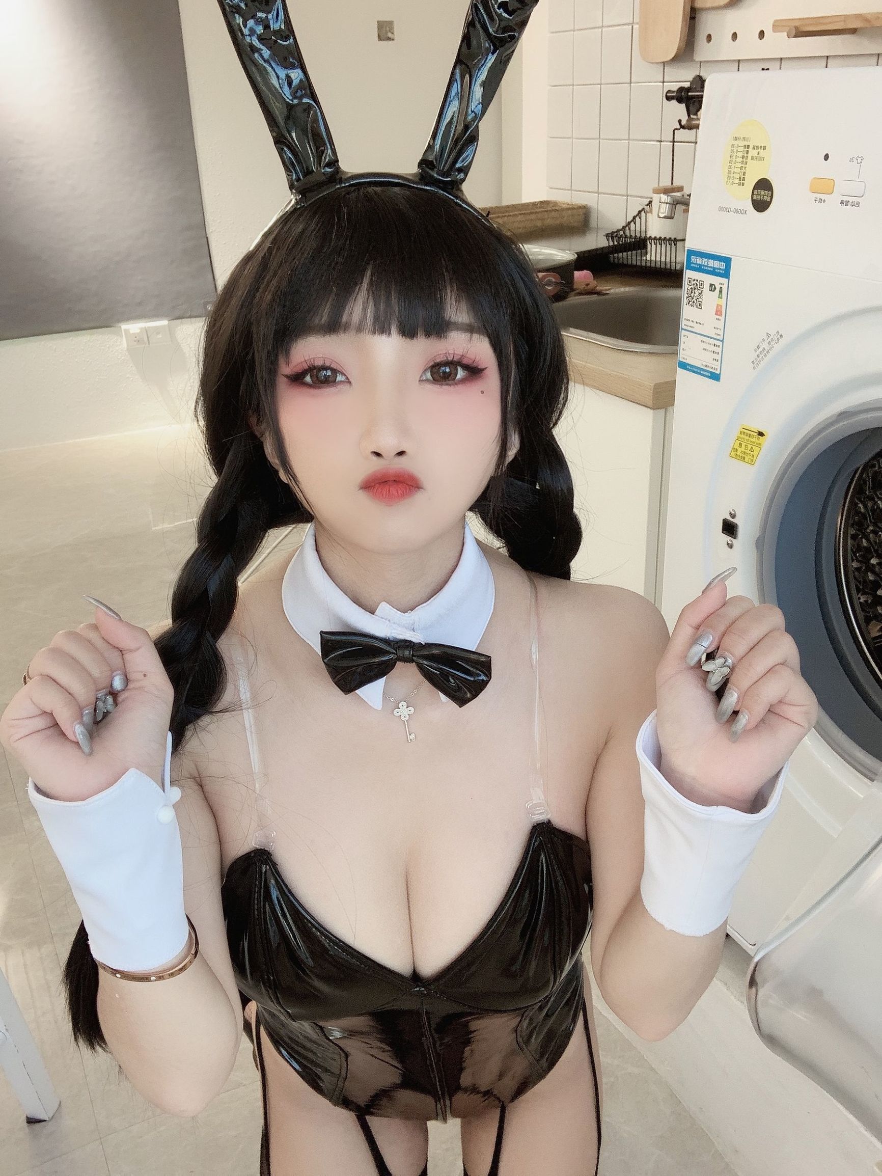 Cosplay寫真] 白嫩美少女鬼畜瑶 - 黑色兔女郎