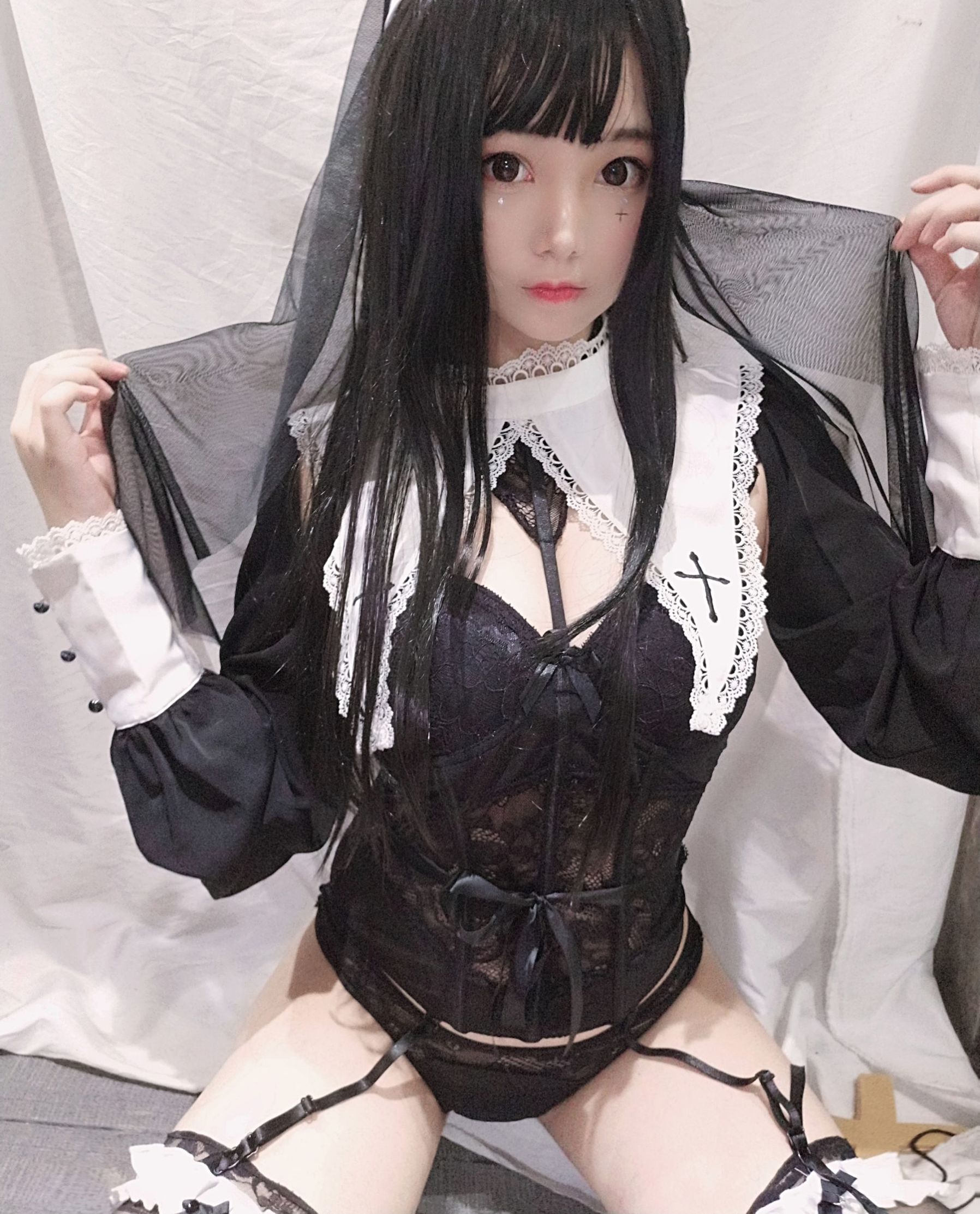 Cosplay寫真] 萌系小姐姐蜜汁貓裘 - 修女