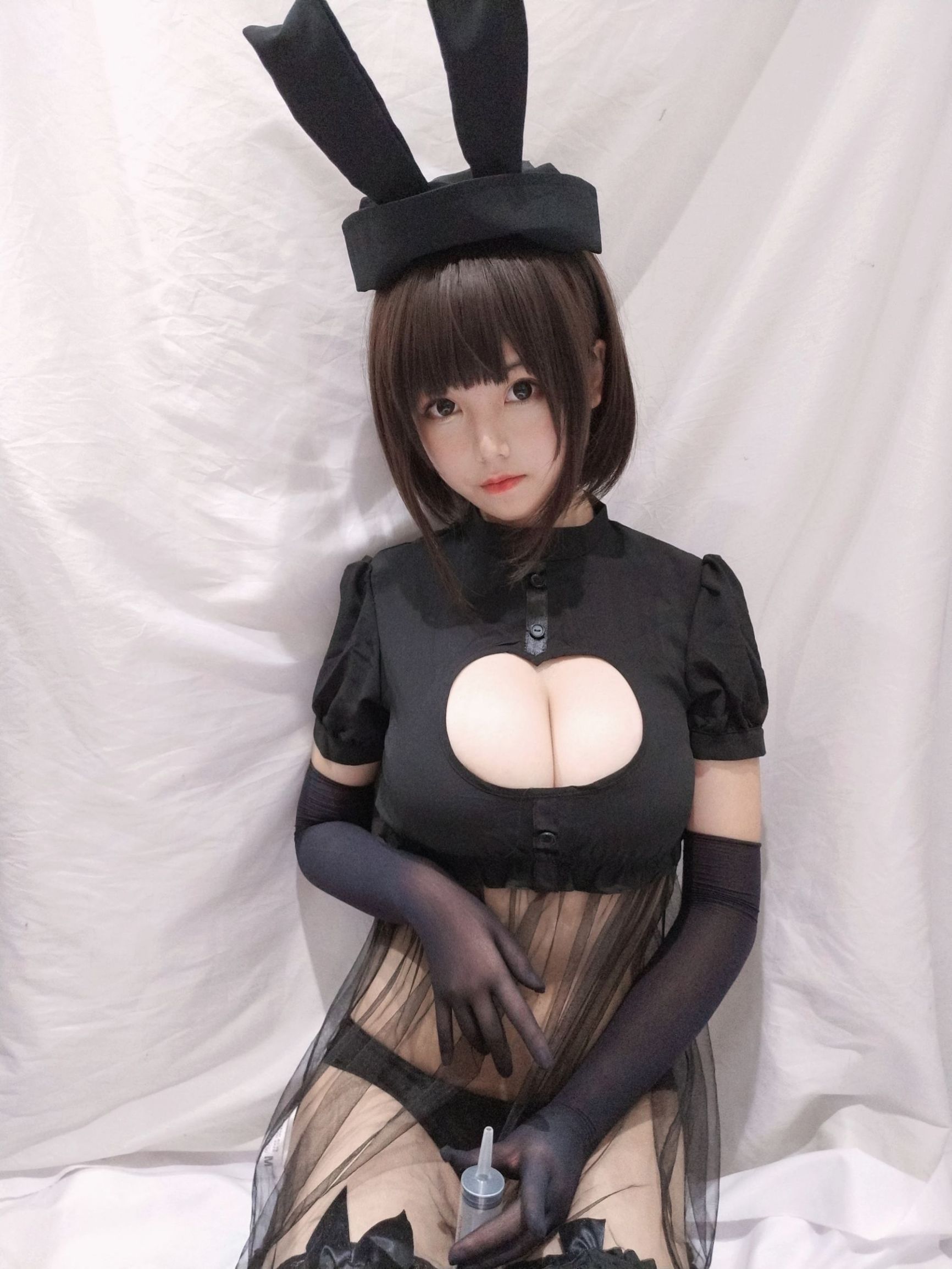 Cosplay Ảnh] Hệ Moe Chị Gái Mật Trí Mèo Qúi - Y Tá Thỏ