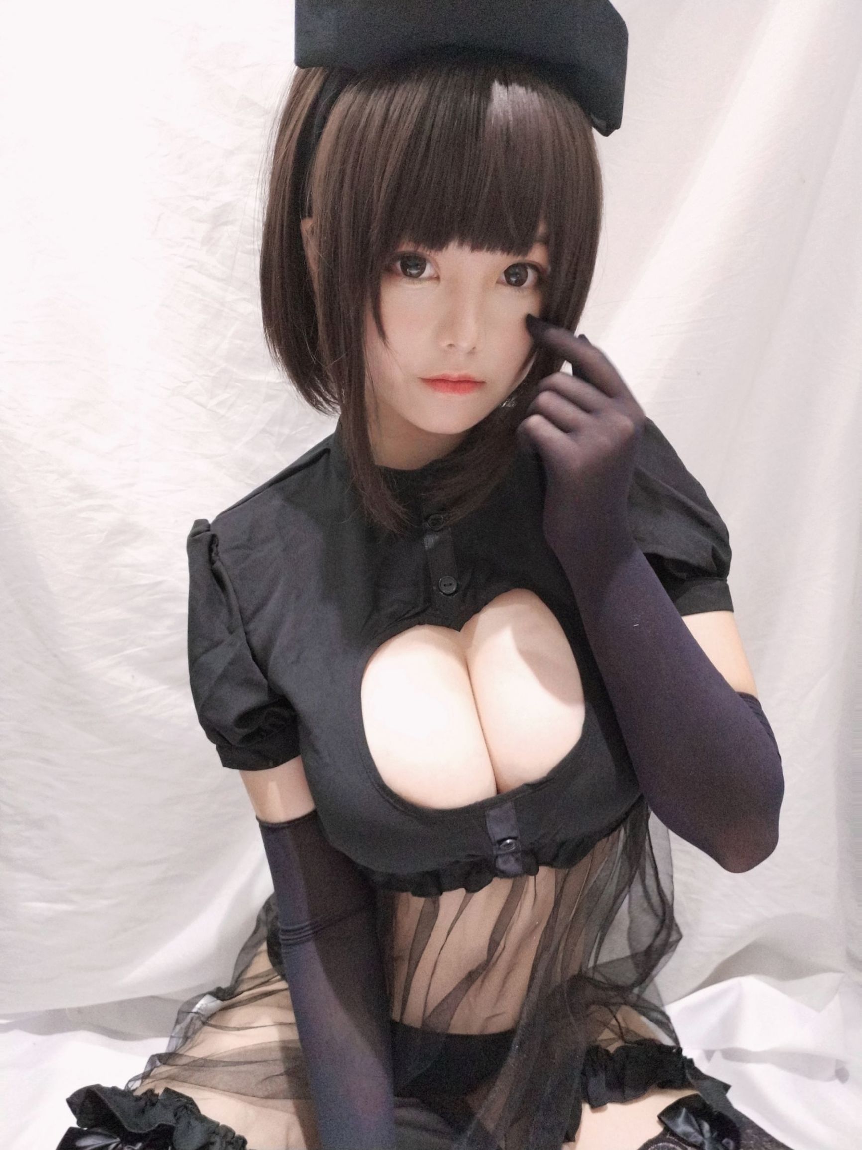Cosplay寫真] 萌系小姐姐蜜汁貓裘 - 兔子護士