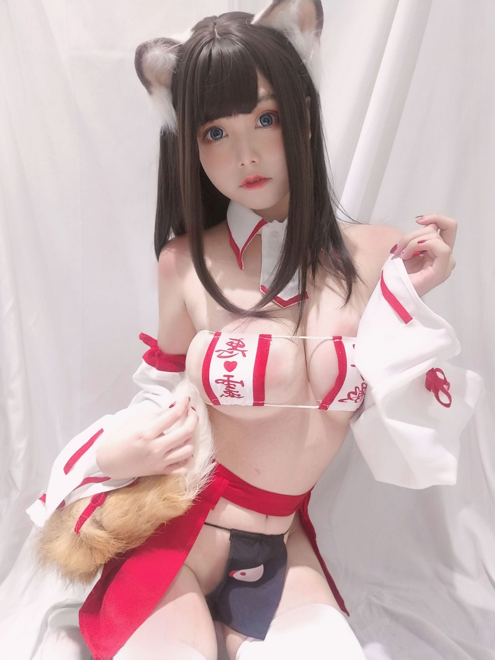 Cosplay寫真] 萌系小姐姐蜜汁貓裘 - 巫女小狐狸
