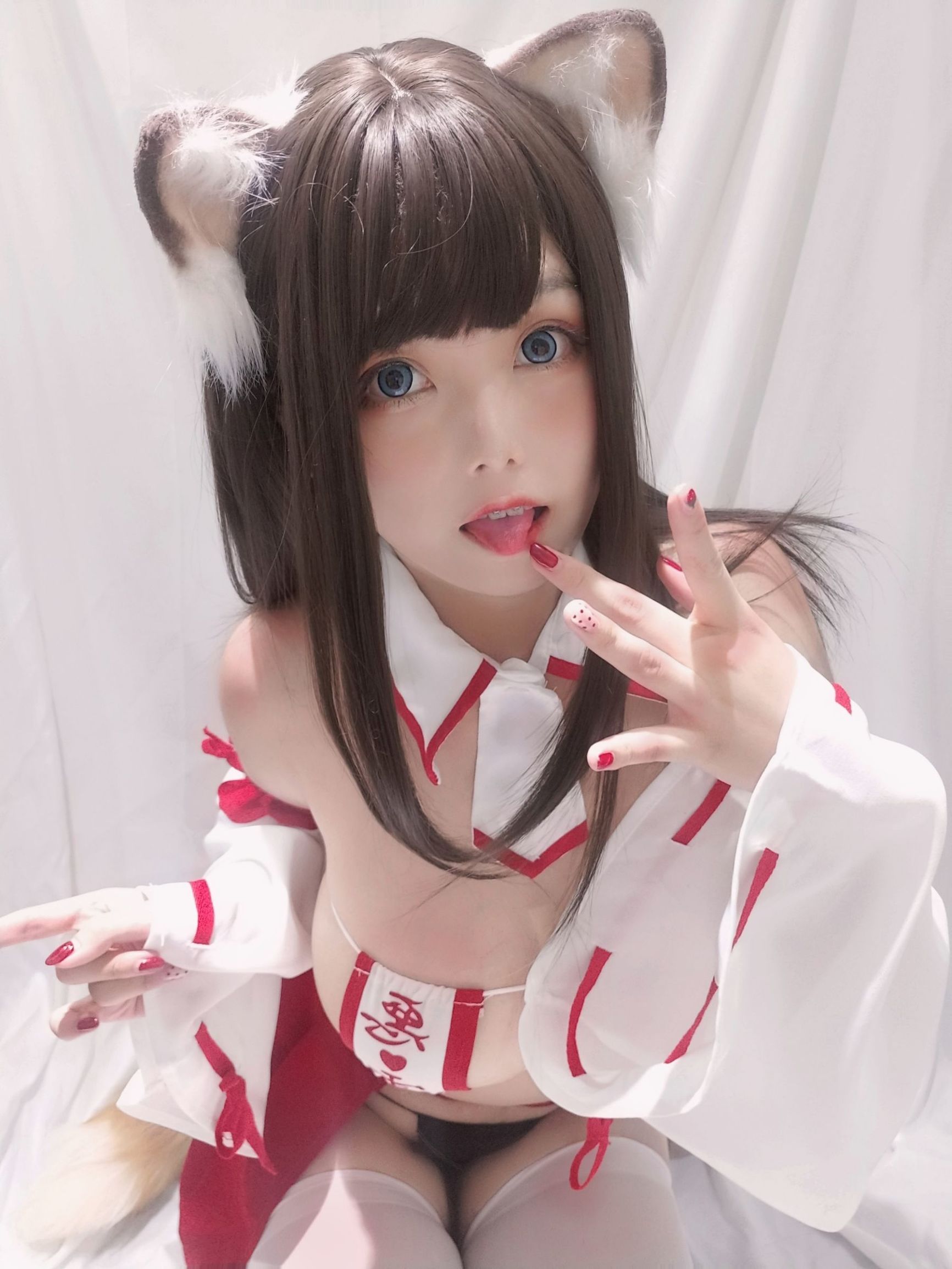 Cosplay寫真] 萌系小姐姐蜜汁貓裘 - 巫女小狐狸
