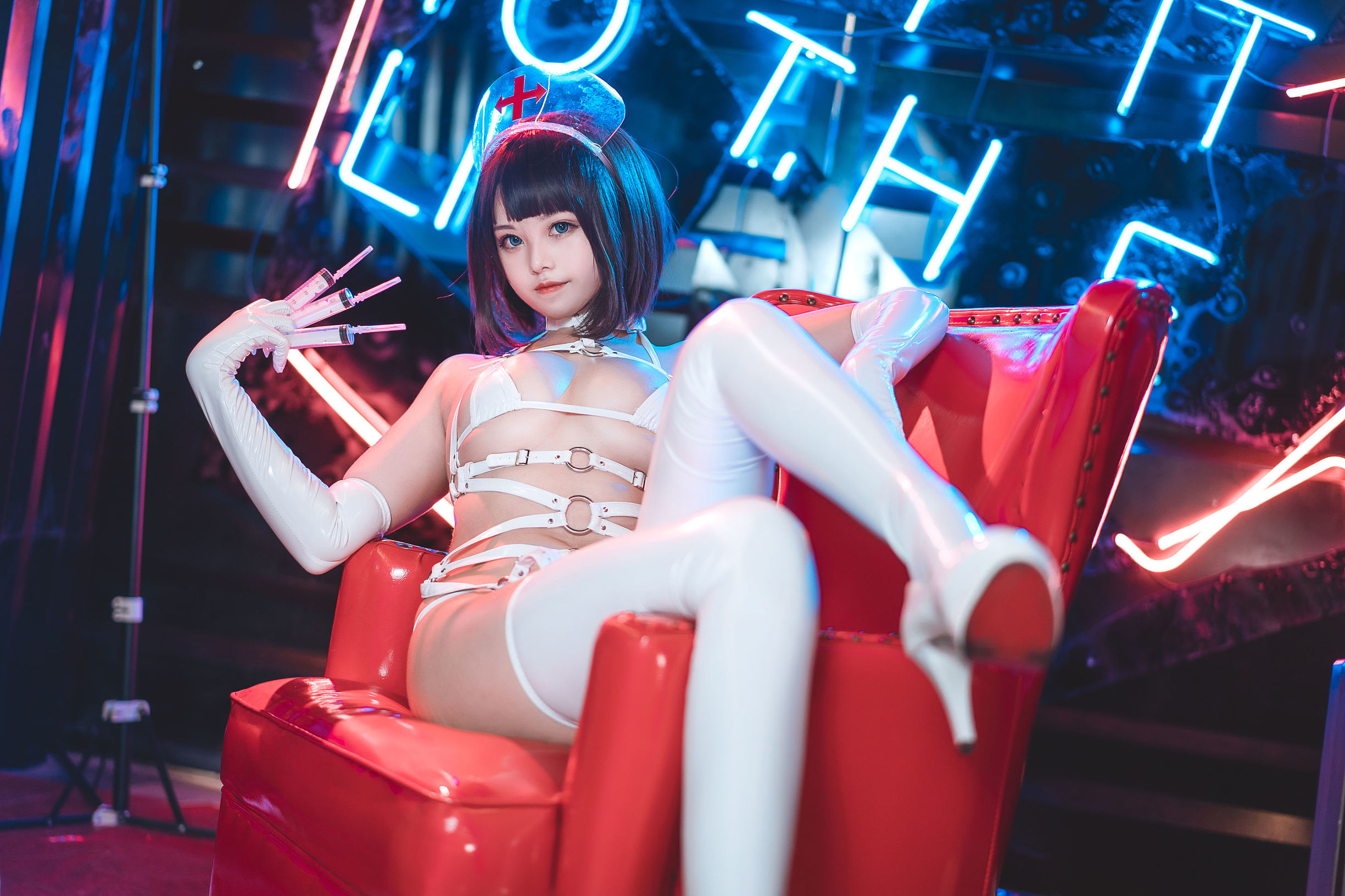 Cosplay Ảnh] Hệ Moe Cô Chị Honey Juice Cat Qiu - Y tá Trong Suốt