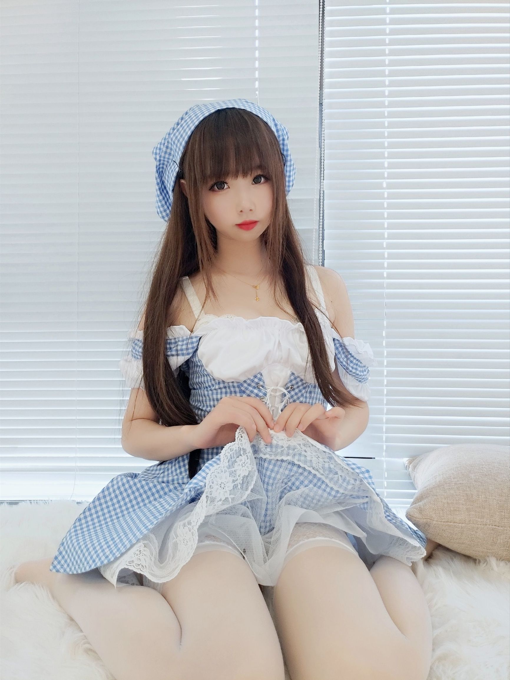 Cosplay Ảnh] Cos Chị Tuyết Kỳ - Nữ Hầu Gái Đồng Quê