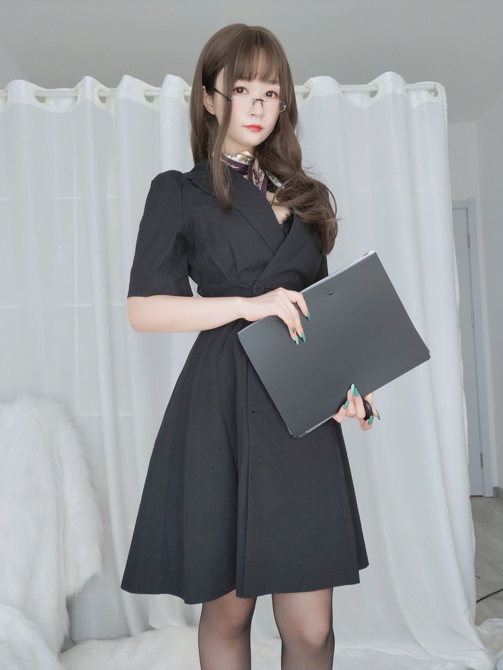コスプレ写真] Coserさん白銀 - OLの下の内衣